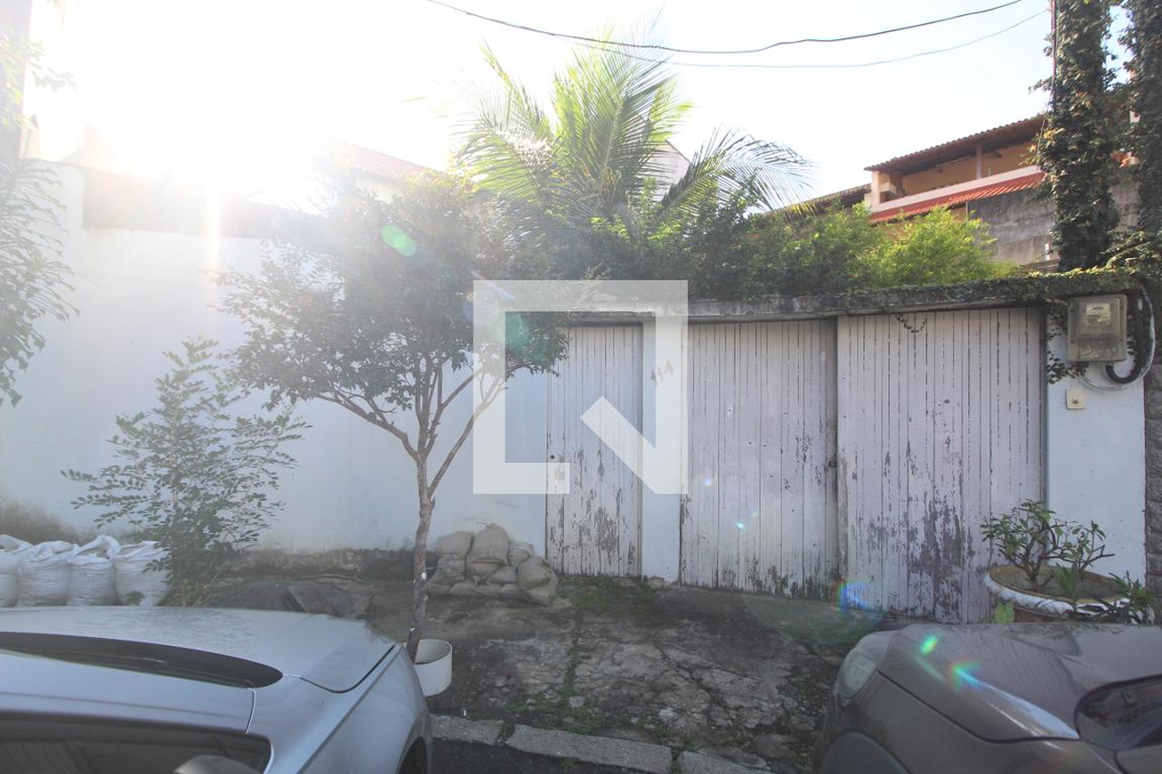 Fachada Condomínio em Rua Jara Cerqueira Montebelo, 114