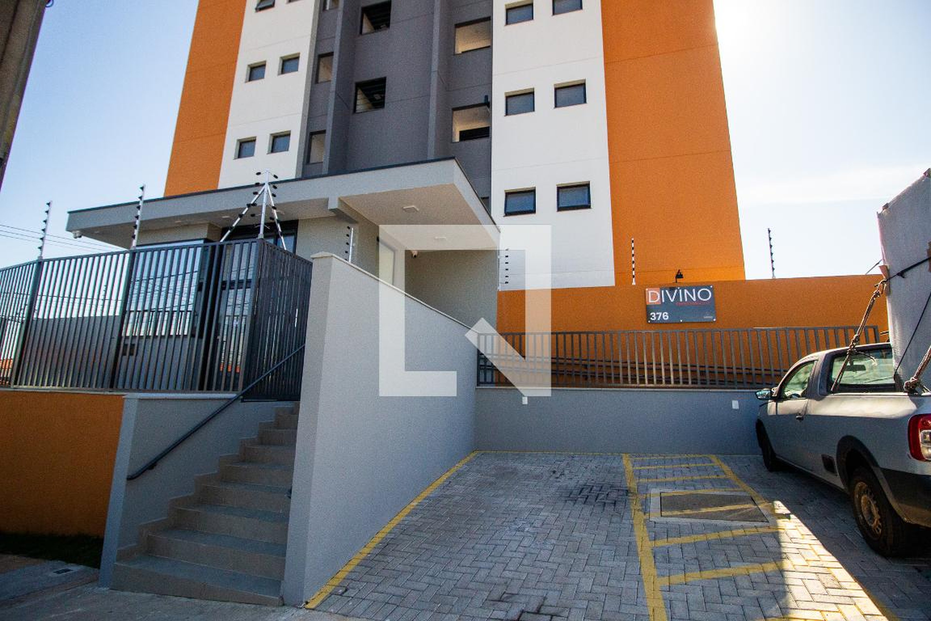 Fachada Condomínio em Rua Maria Domingas Milego, 376