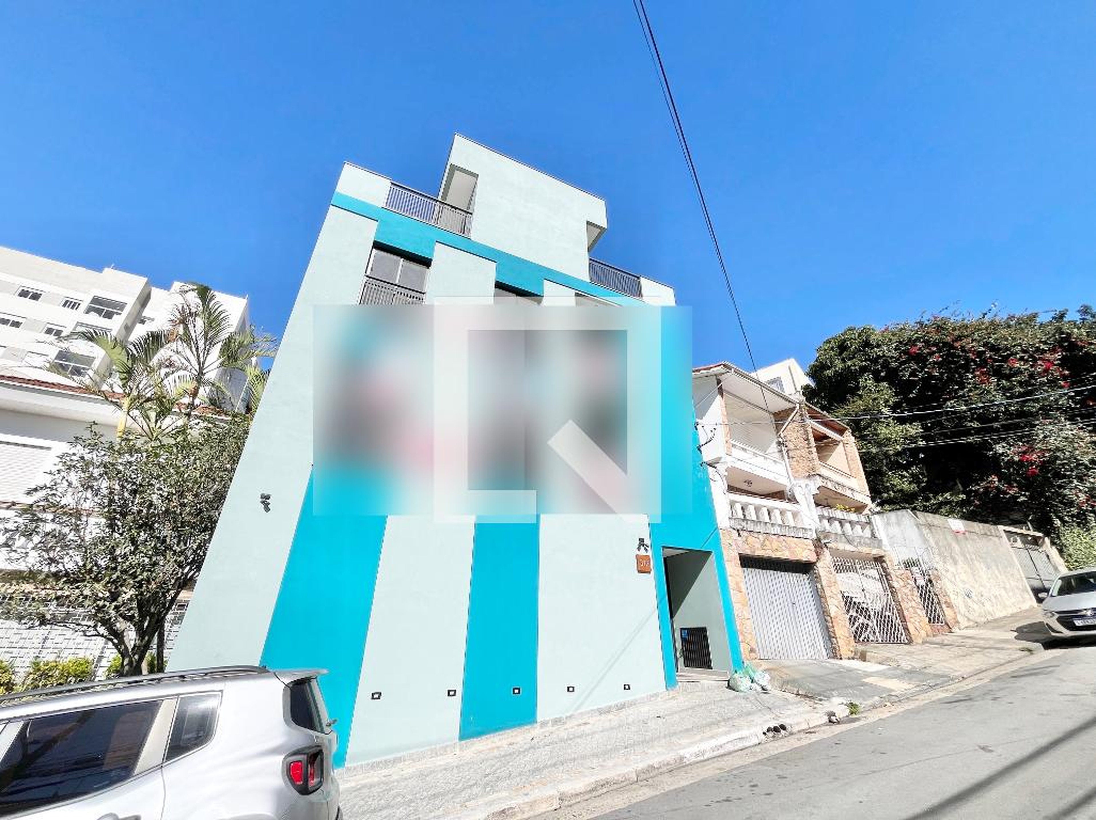 Fachada Condomínio em Rua Pedro Madureira, 312