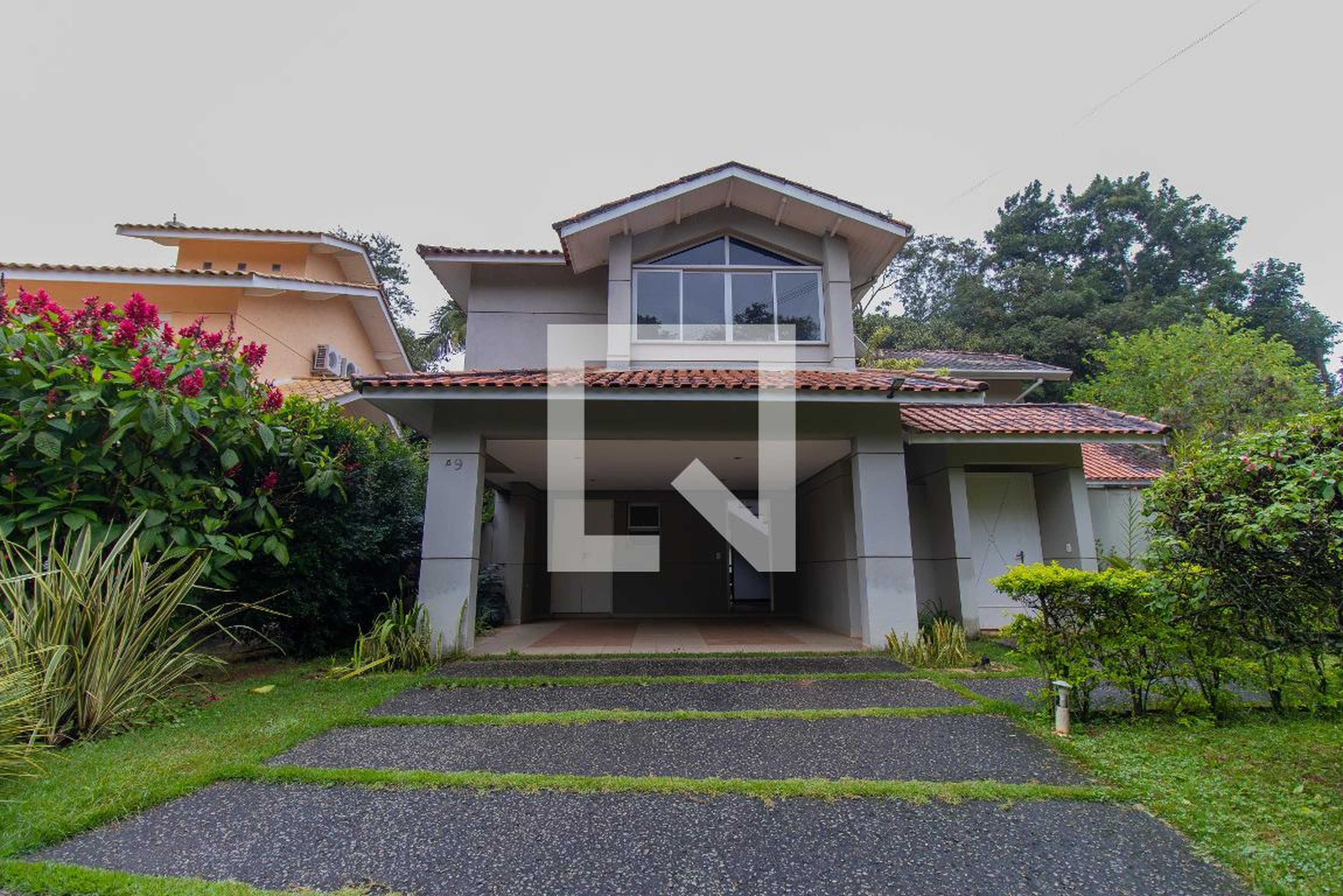 Fachada Residencial Granja Hill´s