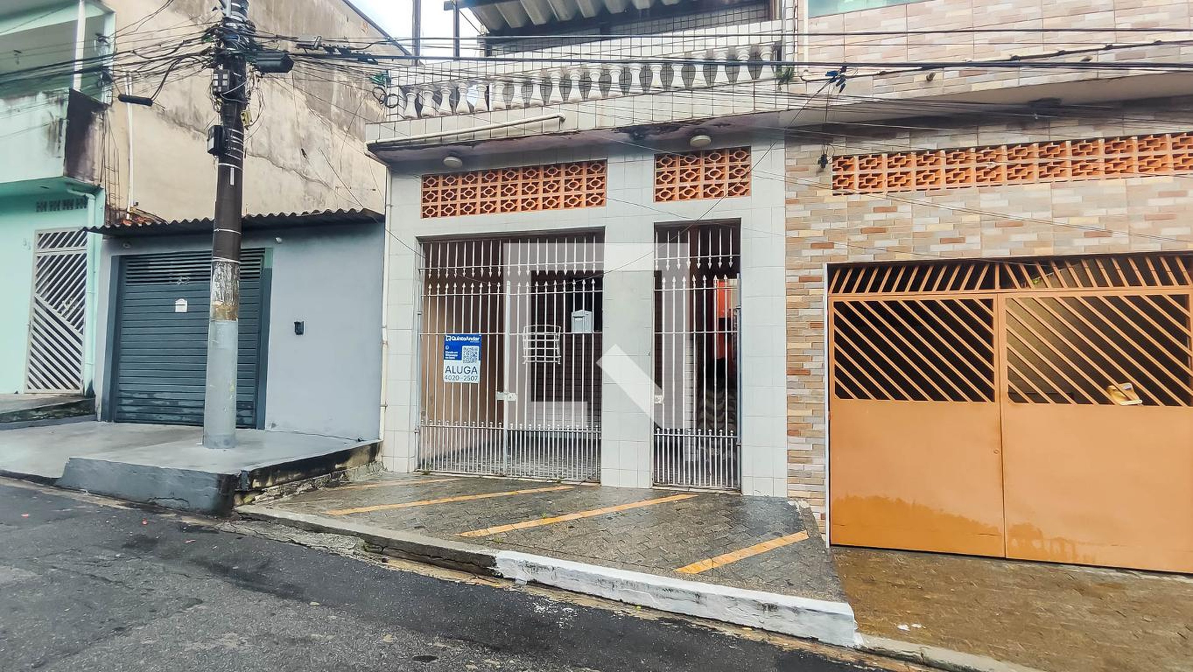 Fachada Condomínio em Rua Olhos do Coração, 78