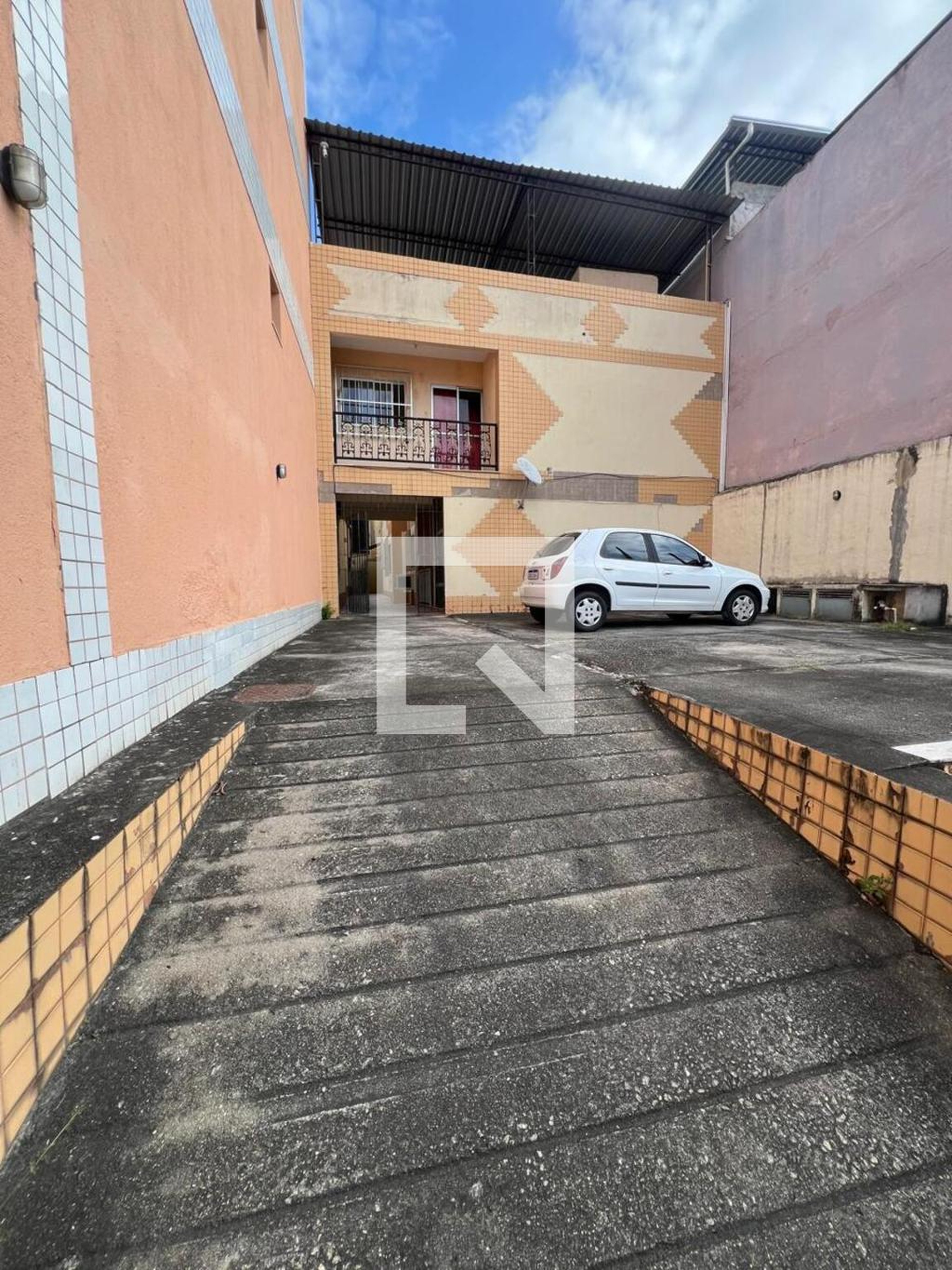Área externa Condomínio em Rua Oscár, 21
