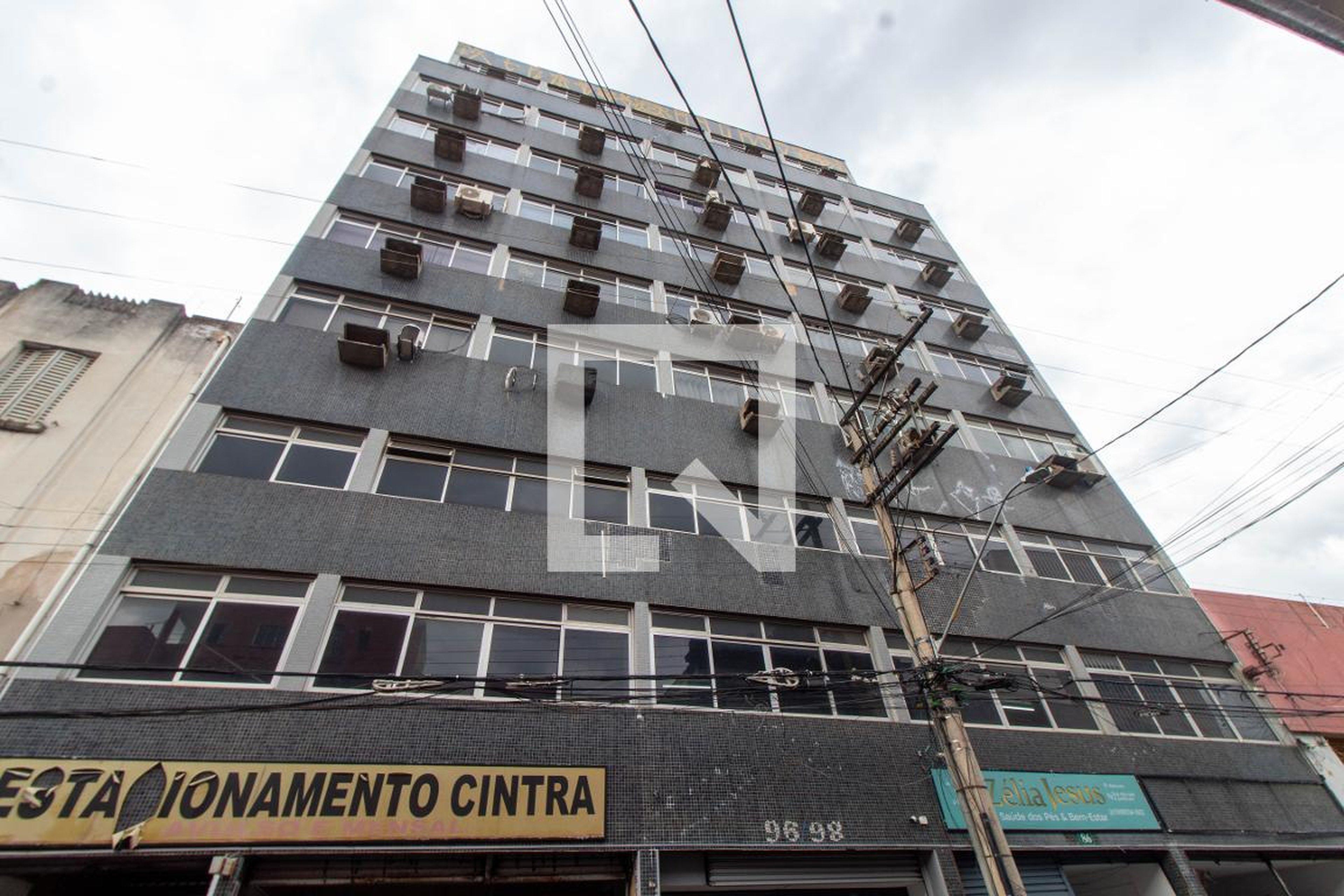 FACHADA Condomínio em Rua Doutor Costa Aguiar, 96