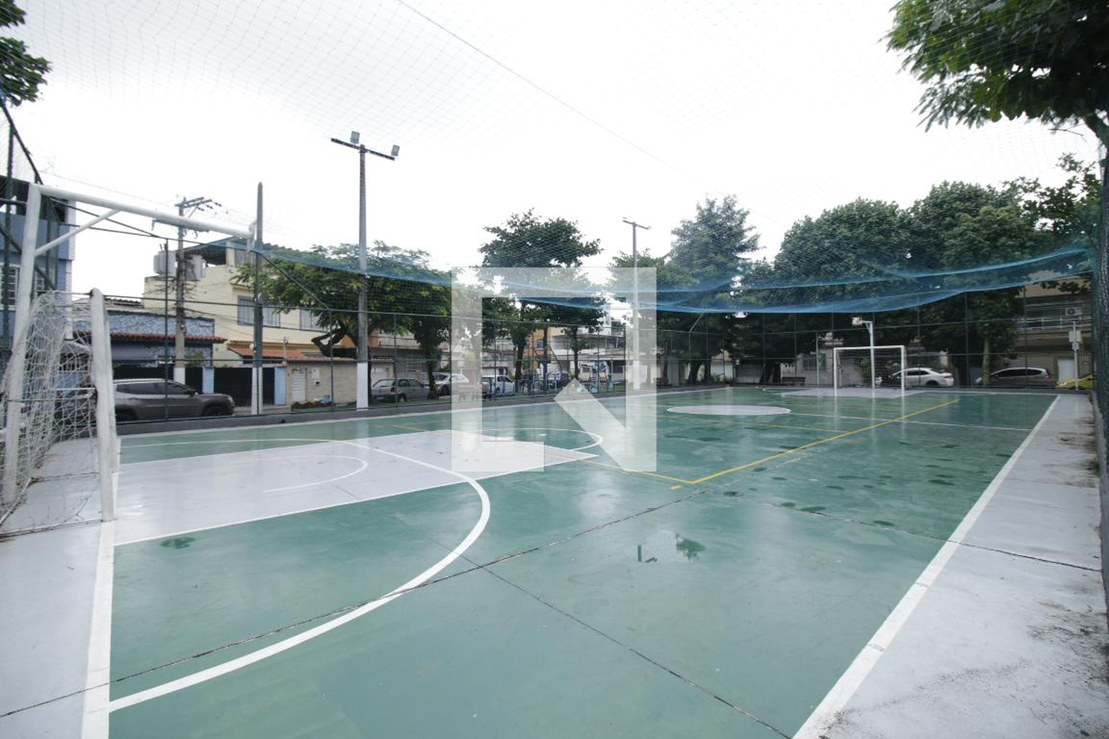 Quadra Esportiva Condomínio em Estrada do Cafundá, 621