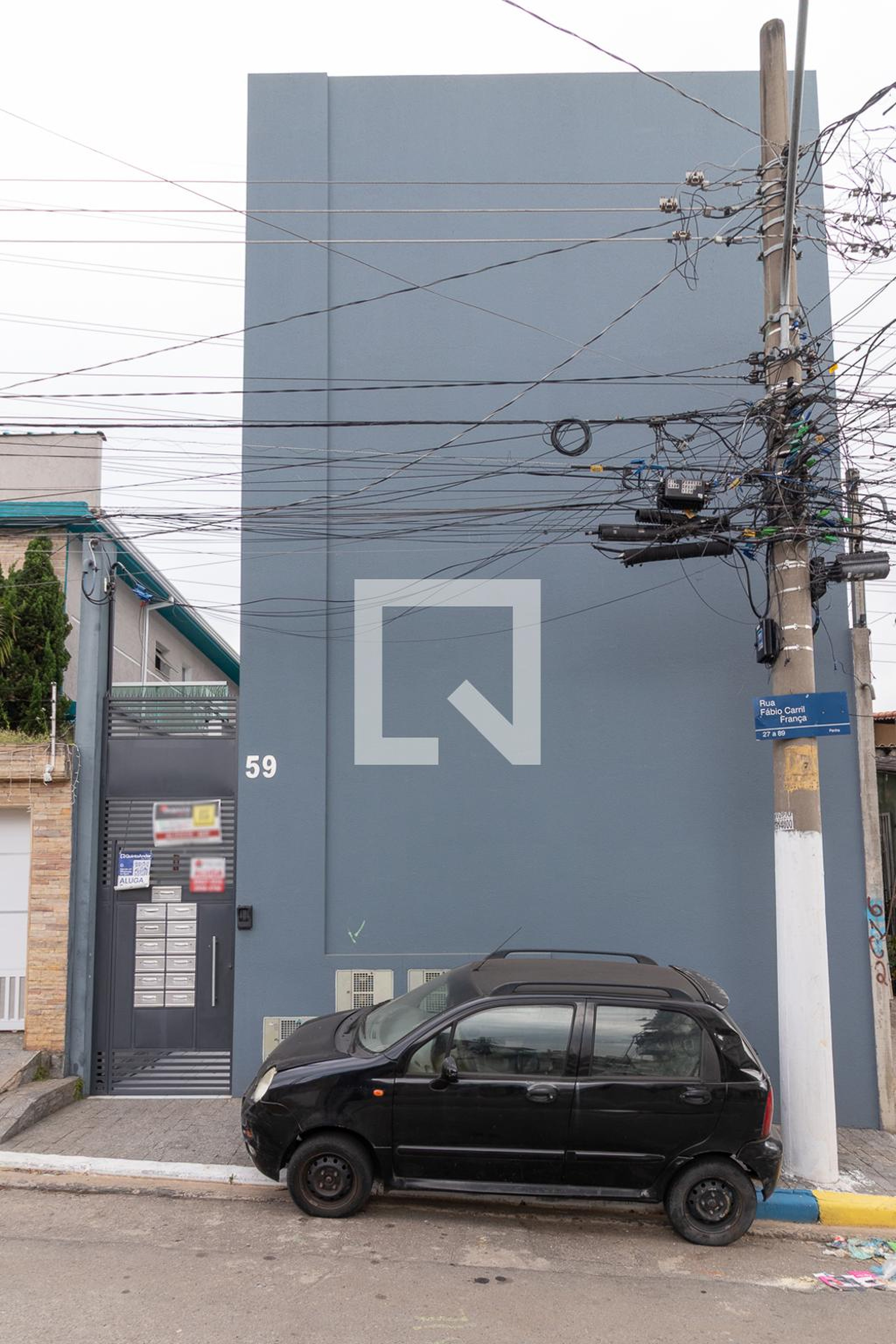 Fachada Condomínio em Rua Fábio Carril França, 59