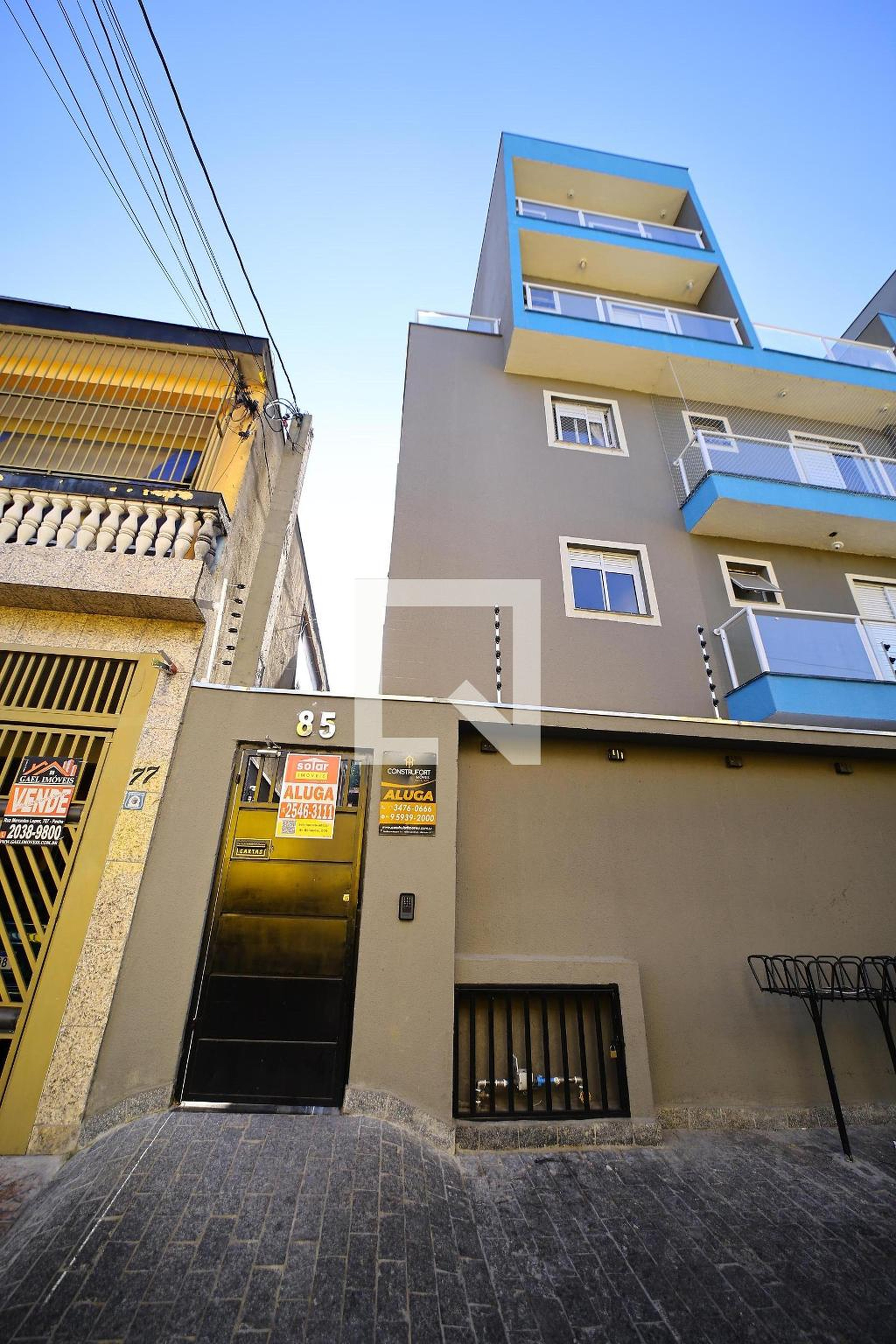 Fachada Condomínio em Travessa Egeni Adad Colaço, 85