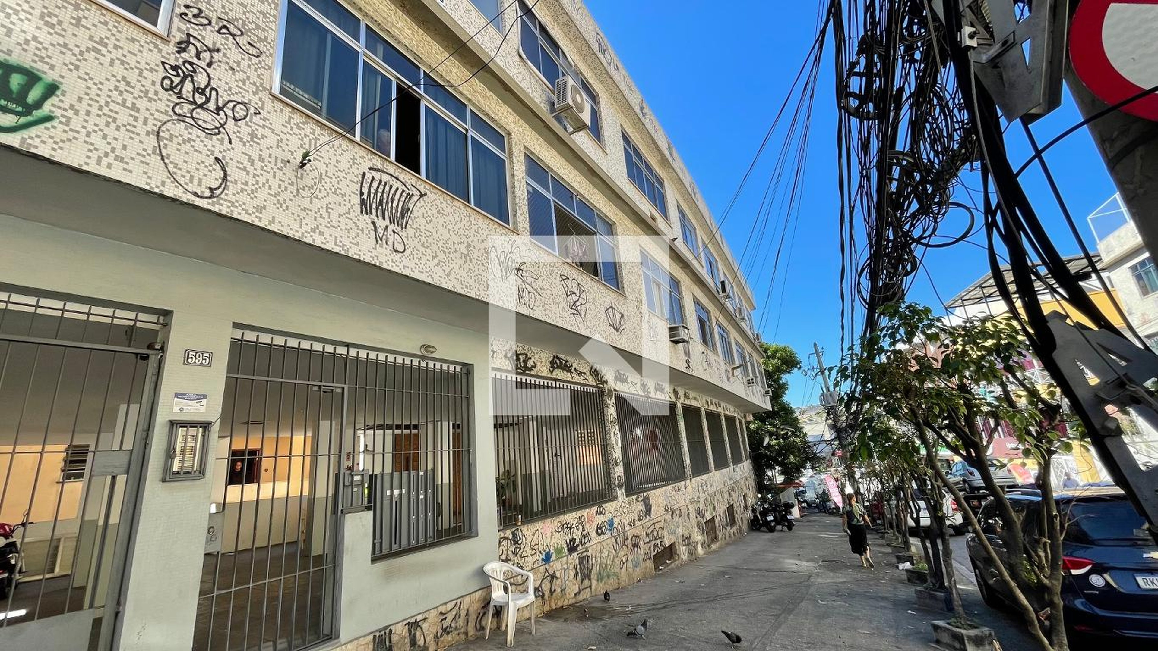 Fachada Condomínio em Rua Babaçu, 595