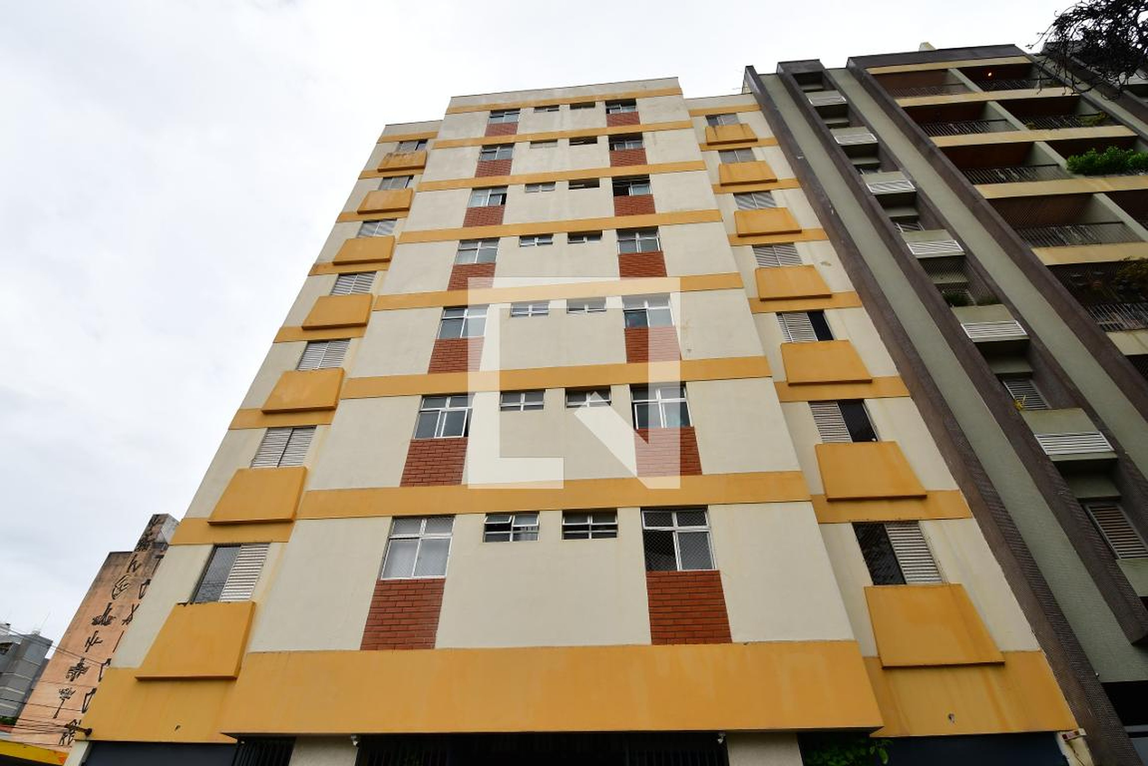 Fachada do Prédio Condomínio em Rua Culto à Ciência, 661