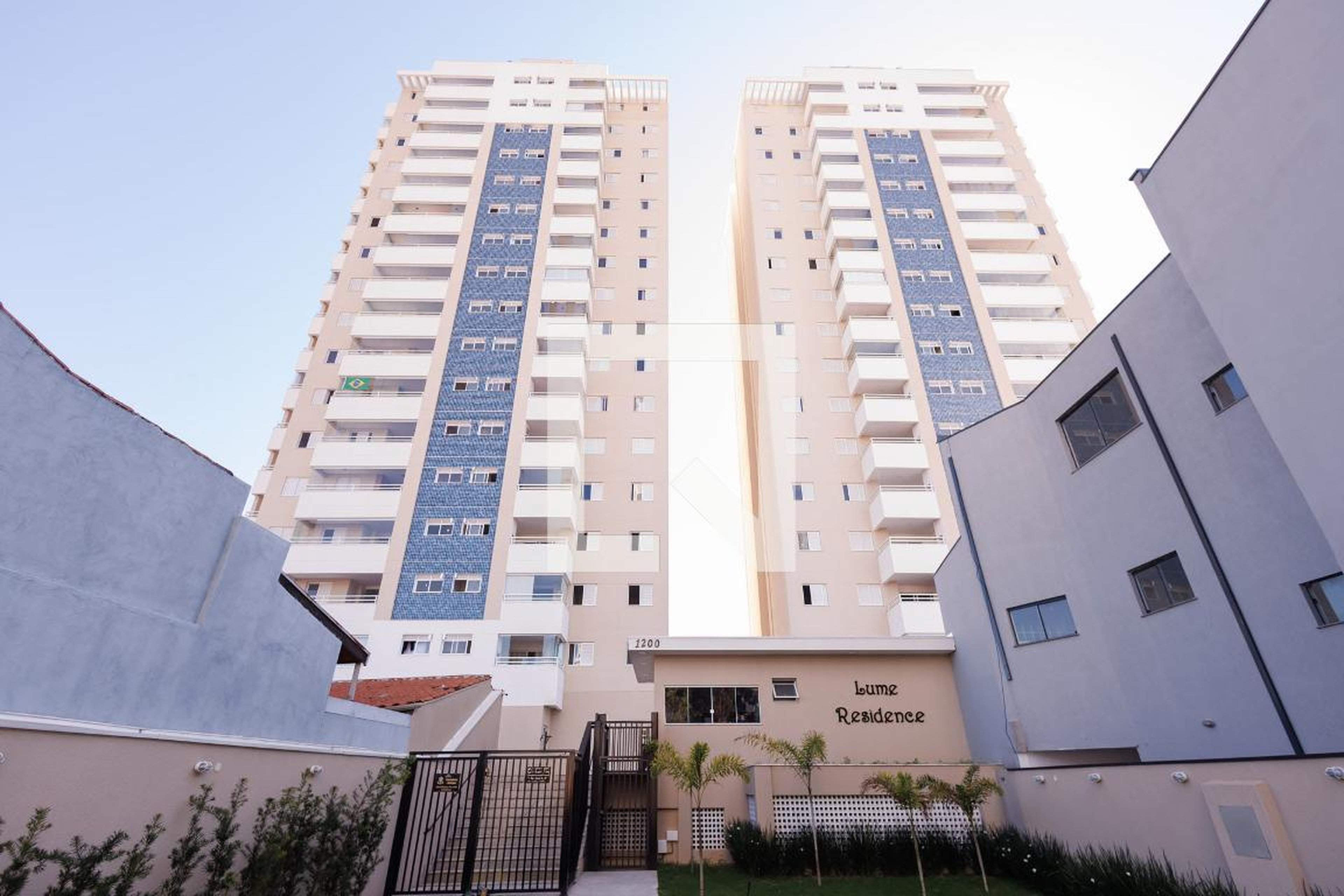 Fachada do condomínio Condomínio em Rua Marechal Artur da Costa e Silva, 1200