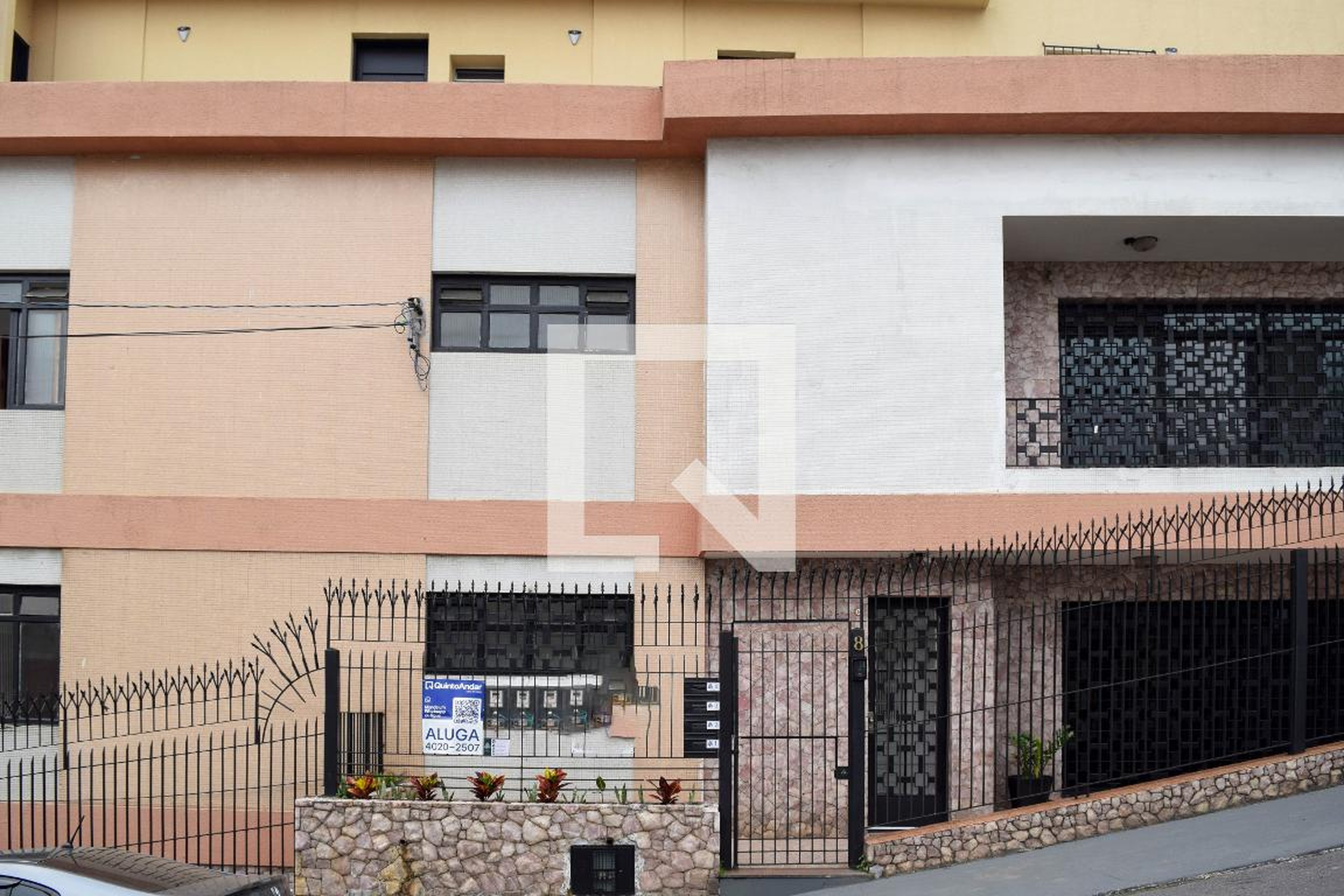 Fachada Condomínio em Rua Nossa Senhora da Penha, 8