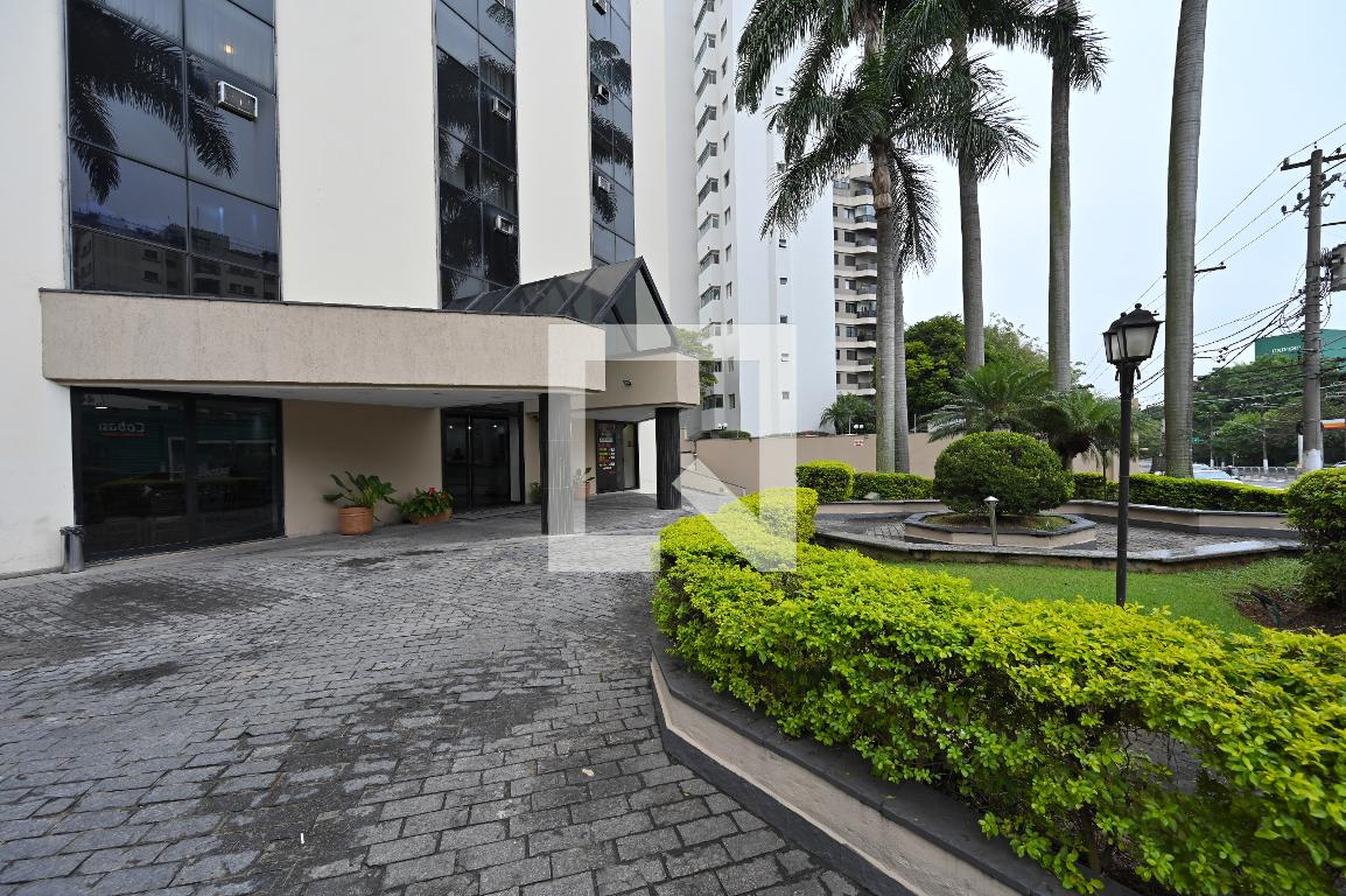 Entrada - Hotel Bienal Suítes