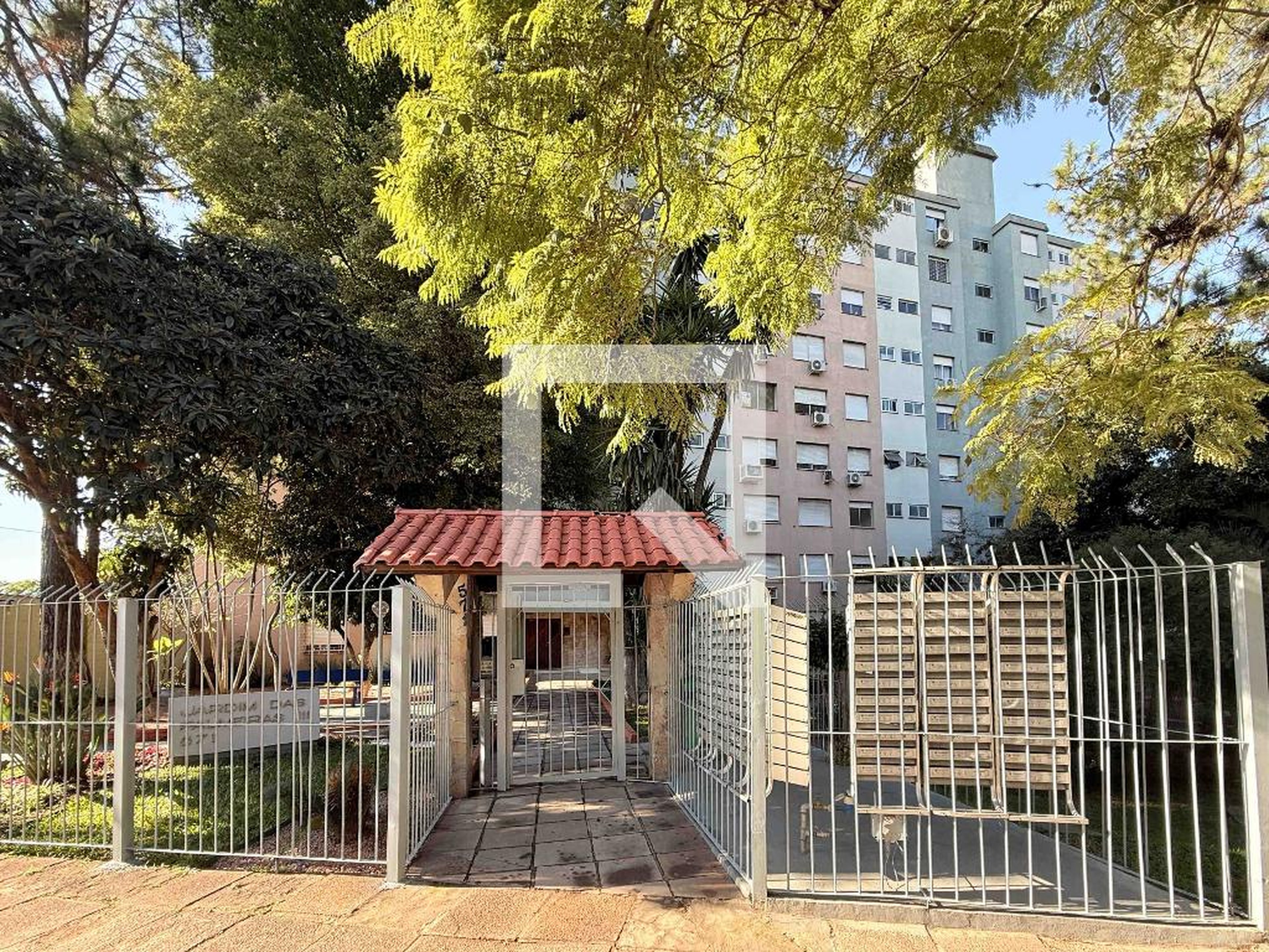 Fachada Condomínio em Rua Doutor Otávio Santos, 607
