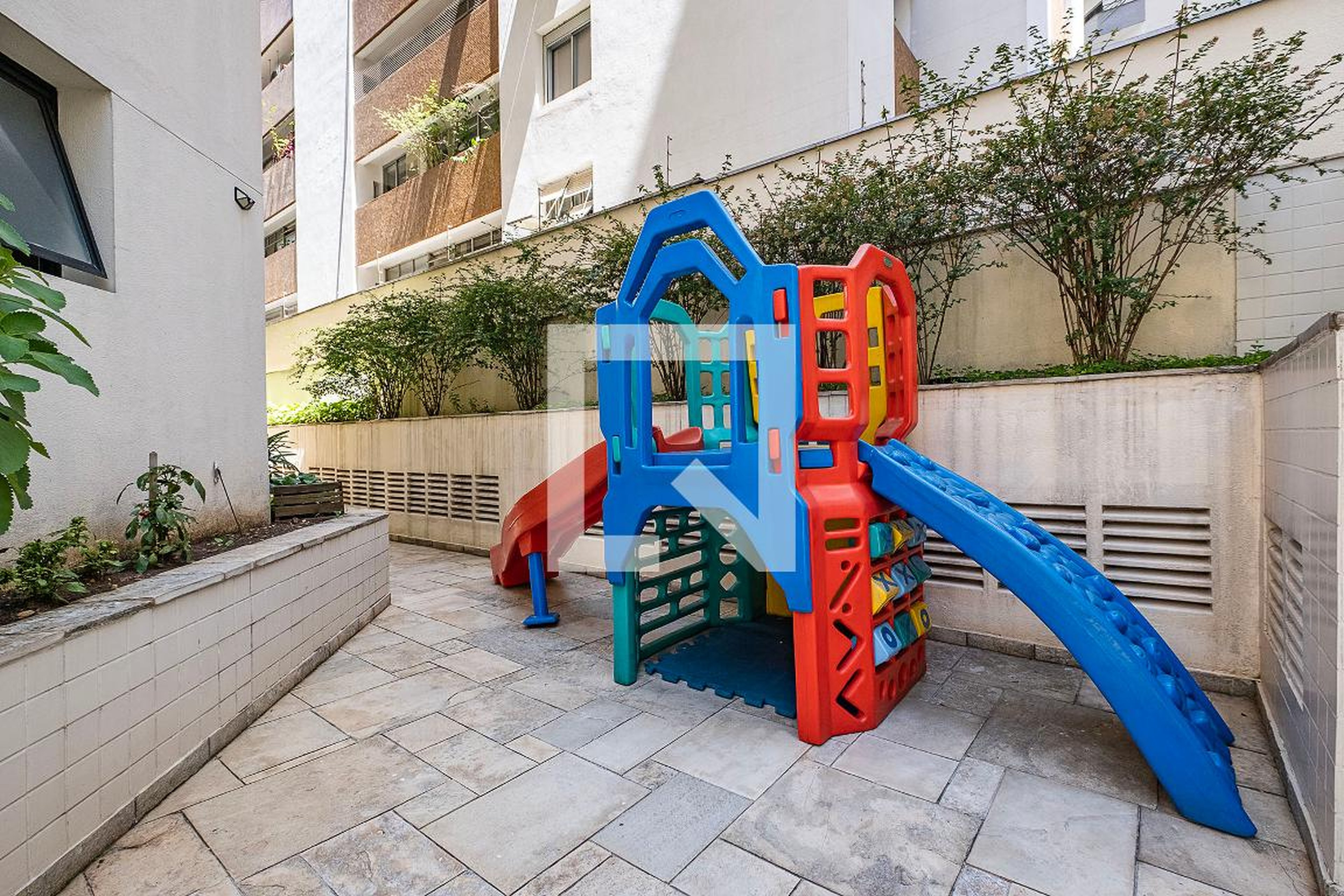Playground - Gabriela