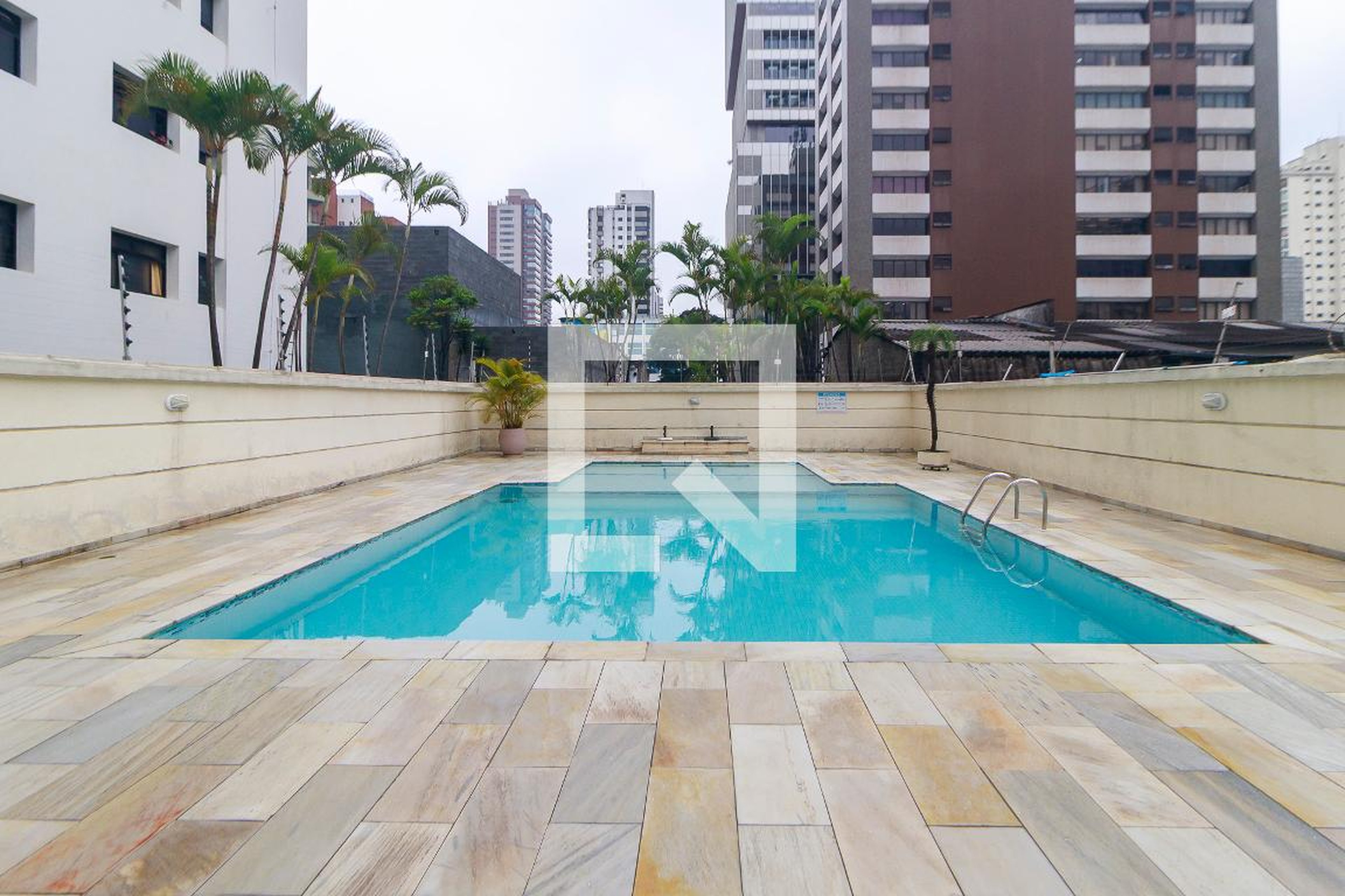 Piscina - Mansão J. Saad