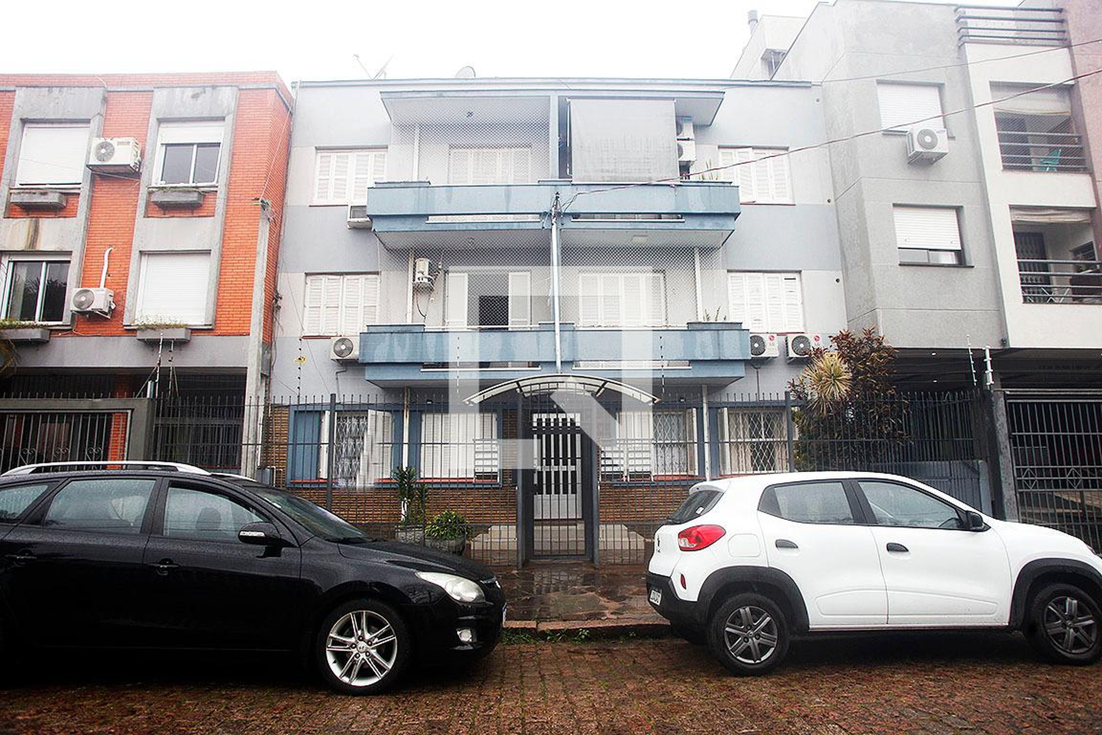 Fachada Condomínio em Rua Vicente Lopes dos Santos, 340