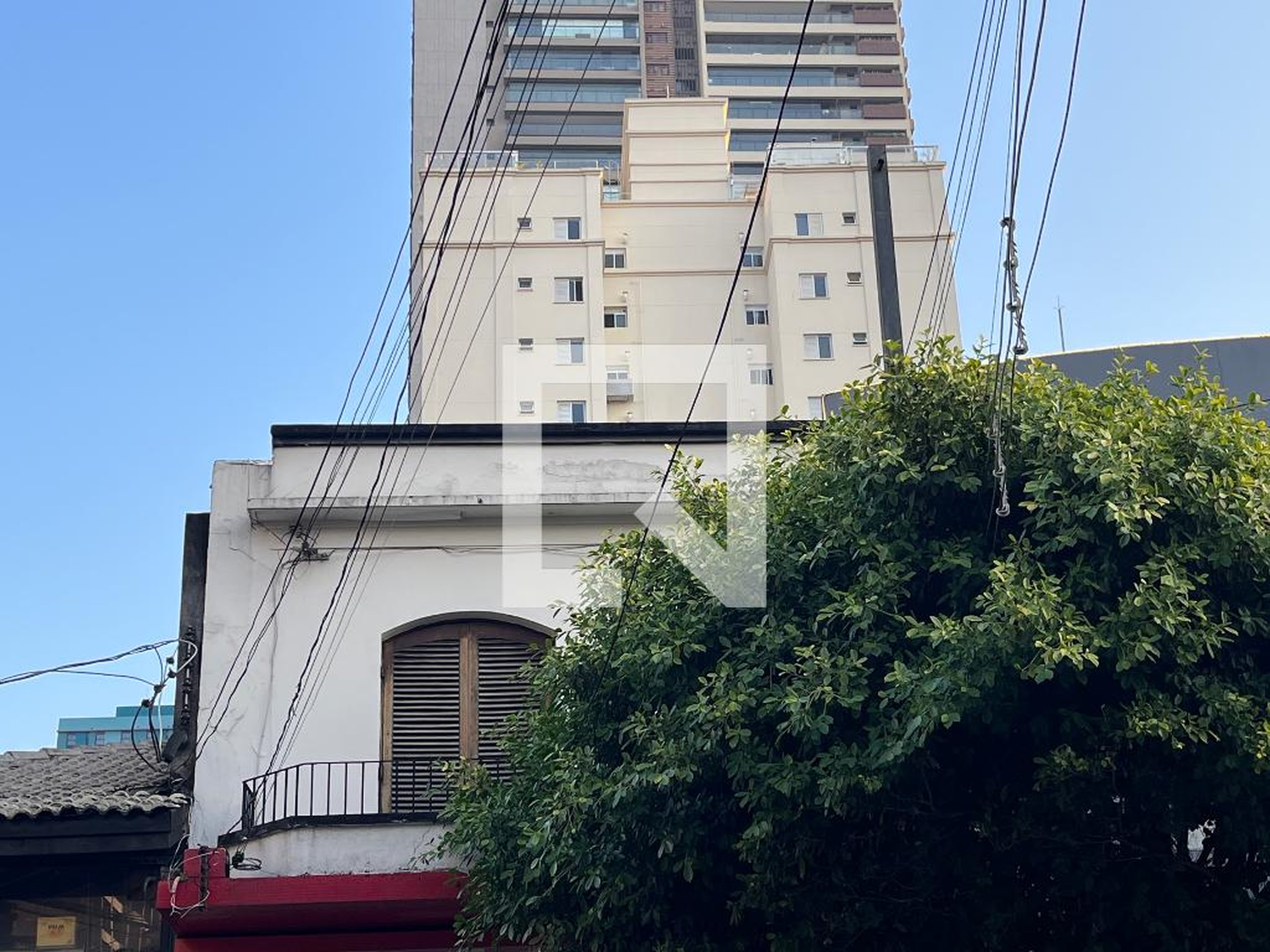 Fachada Condomínio em Rua João Ramalho, 907