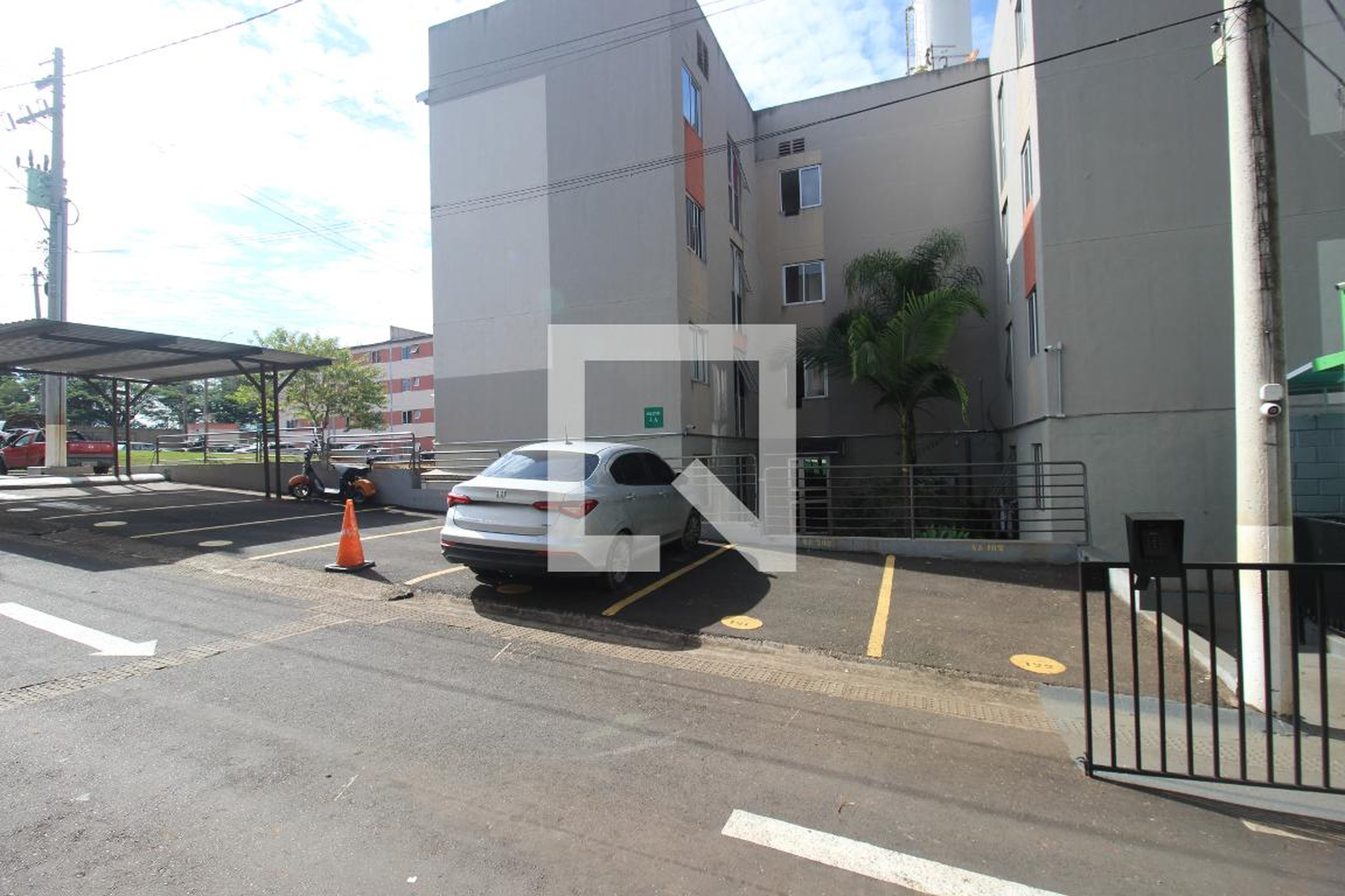 Área externa Condomínio em Rua Iolanda dos Reis, 473