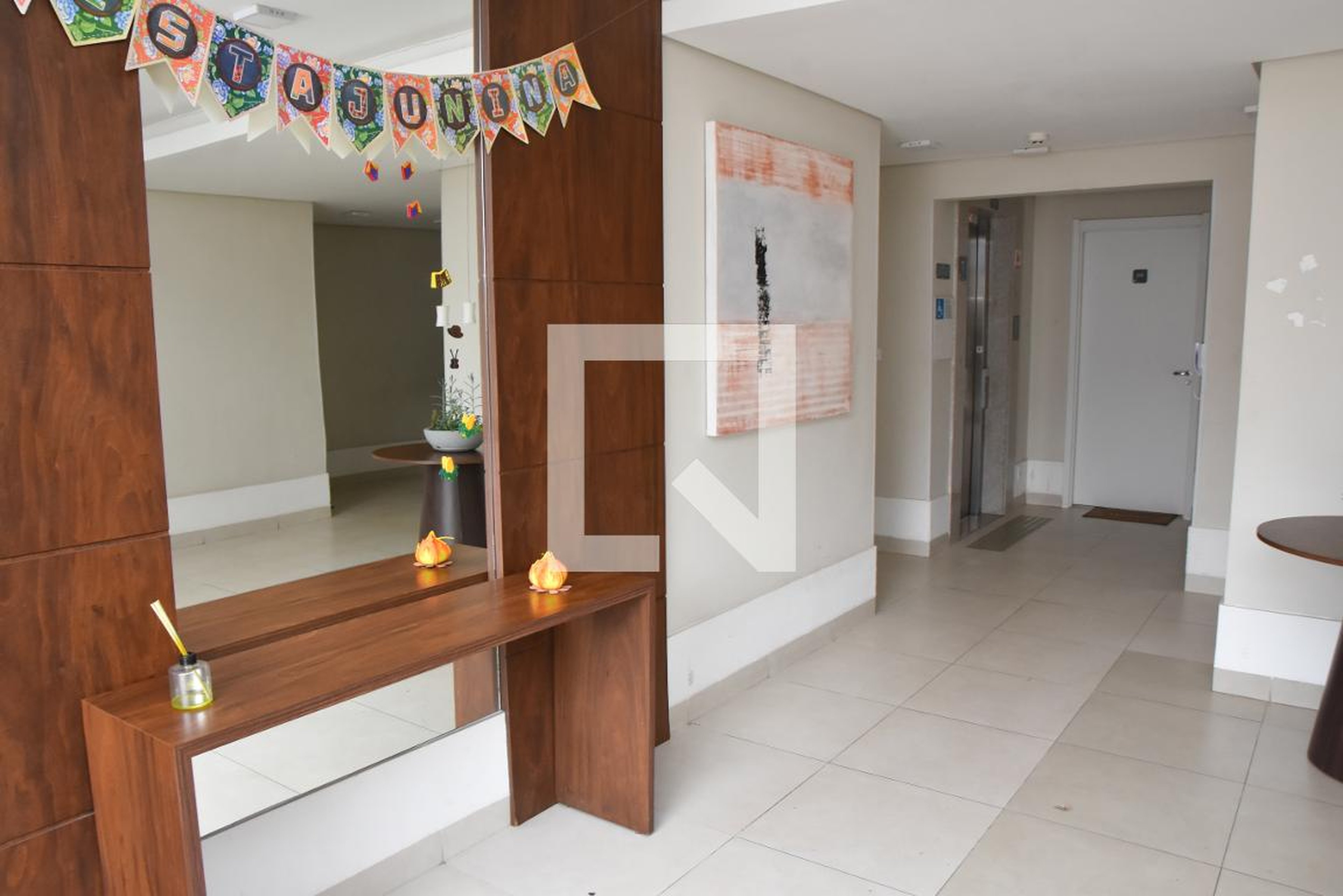 Hall de entrada Condomínio Torres de São josé