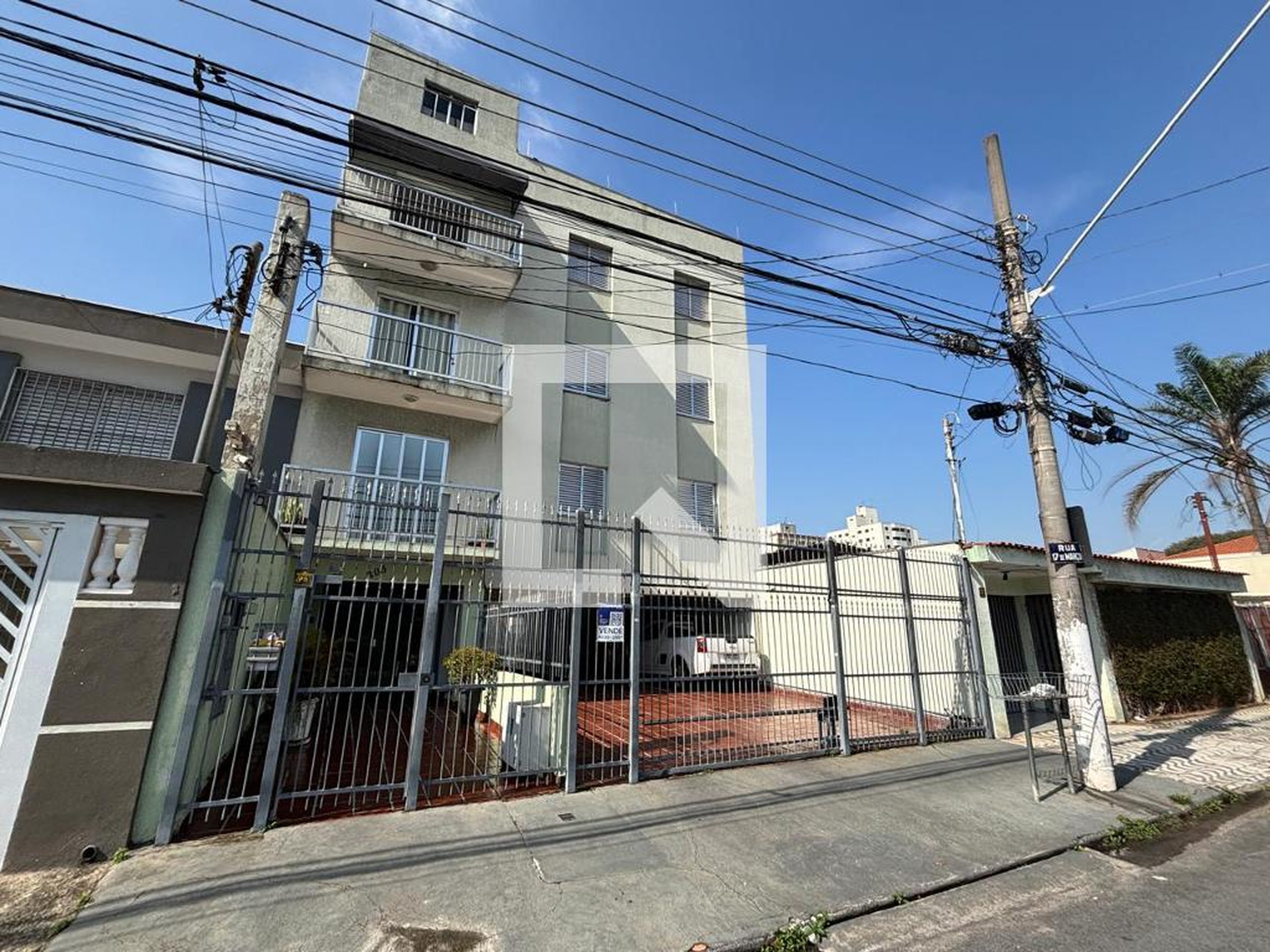 Fachada Condomínio Em Rua Dezessete de Março