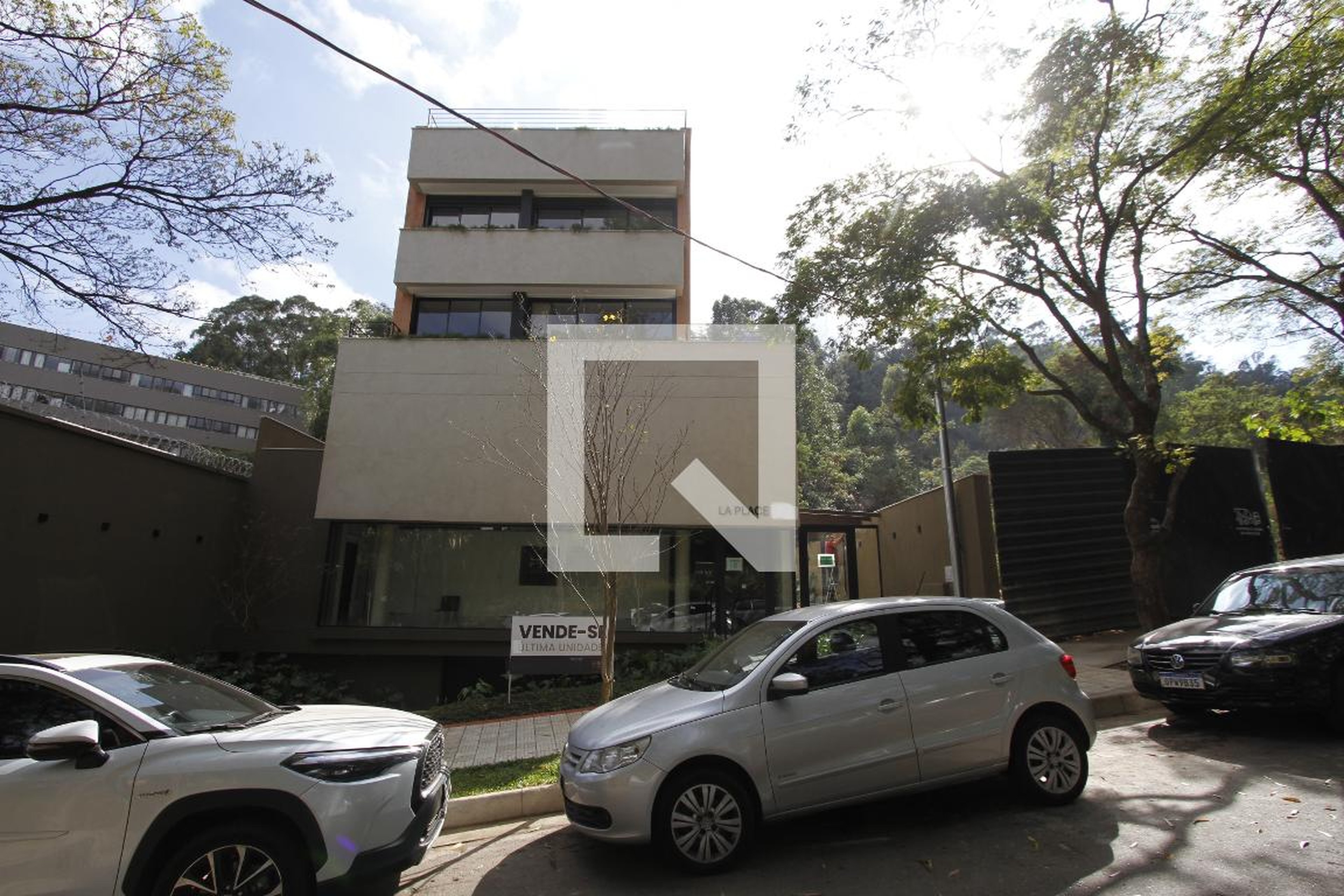 Fachada Condomínio em Rua Laplace, 721