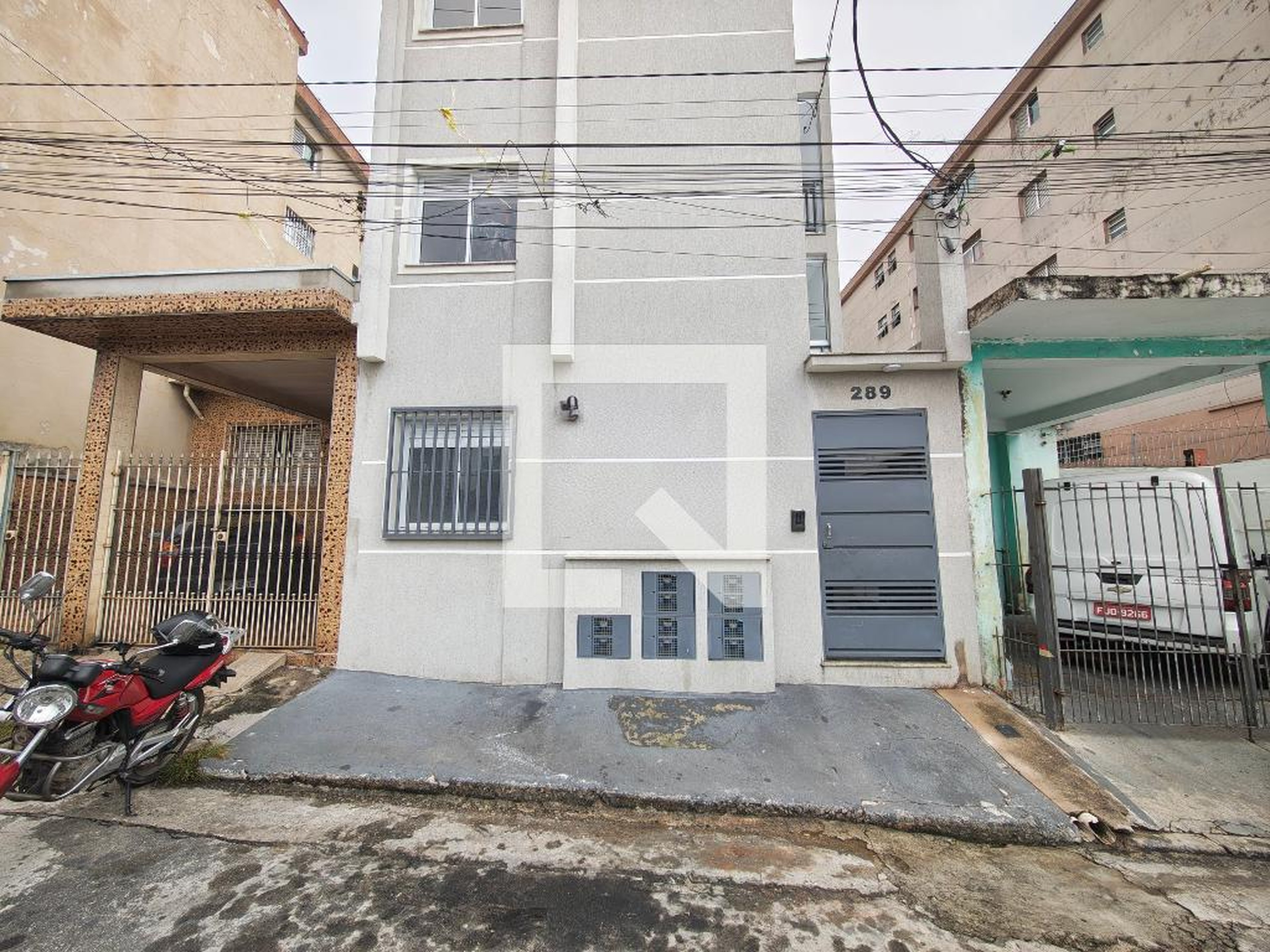Fachada Condomínio em Rua Coronel Lopes Branco, 289