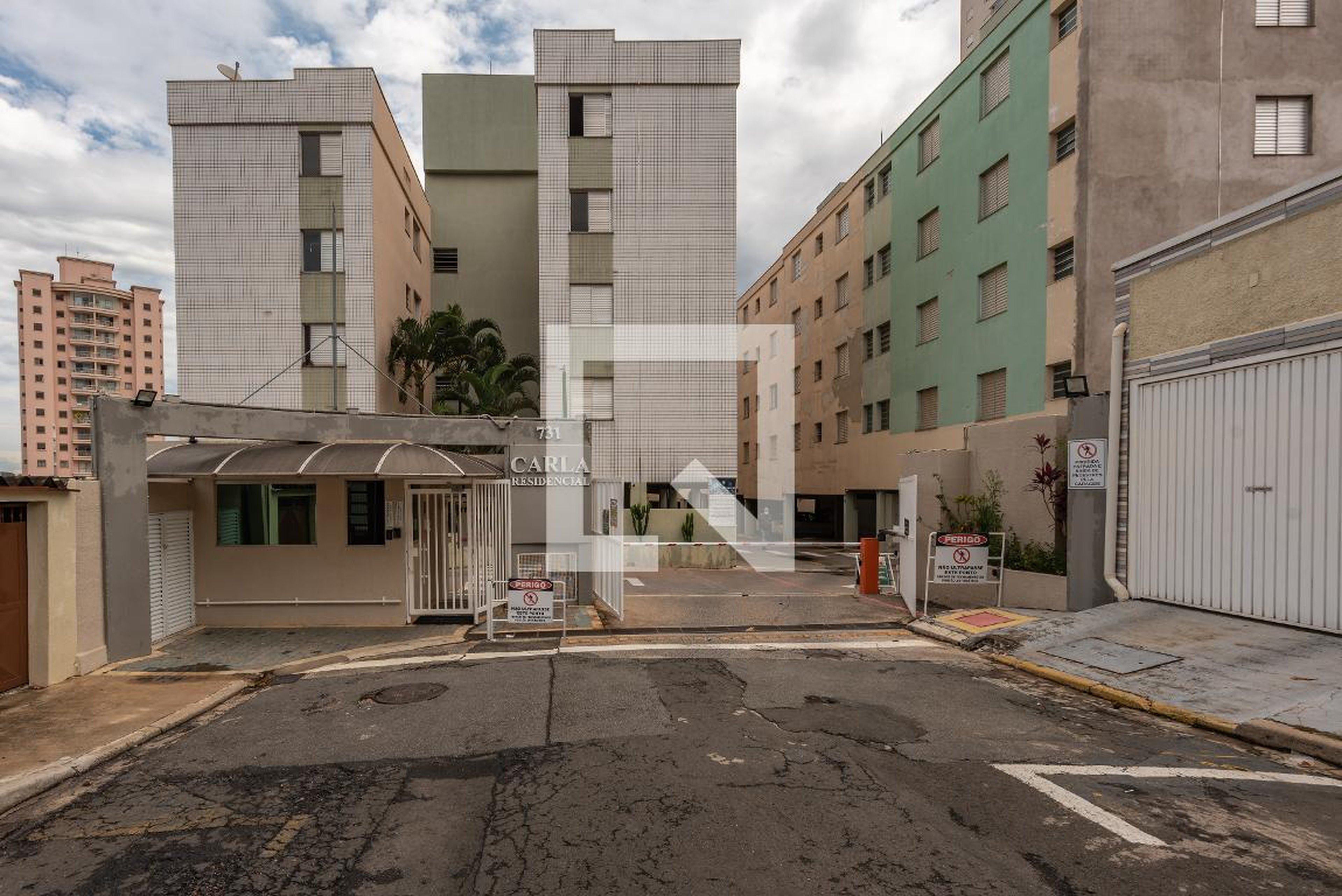 Fachada do Prédio Condomínio em Rua Professor João Augusto de Tolêdo, 831