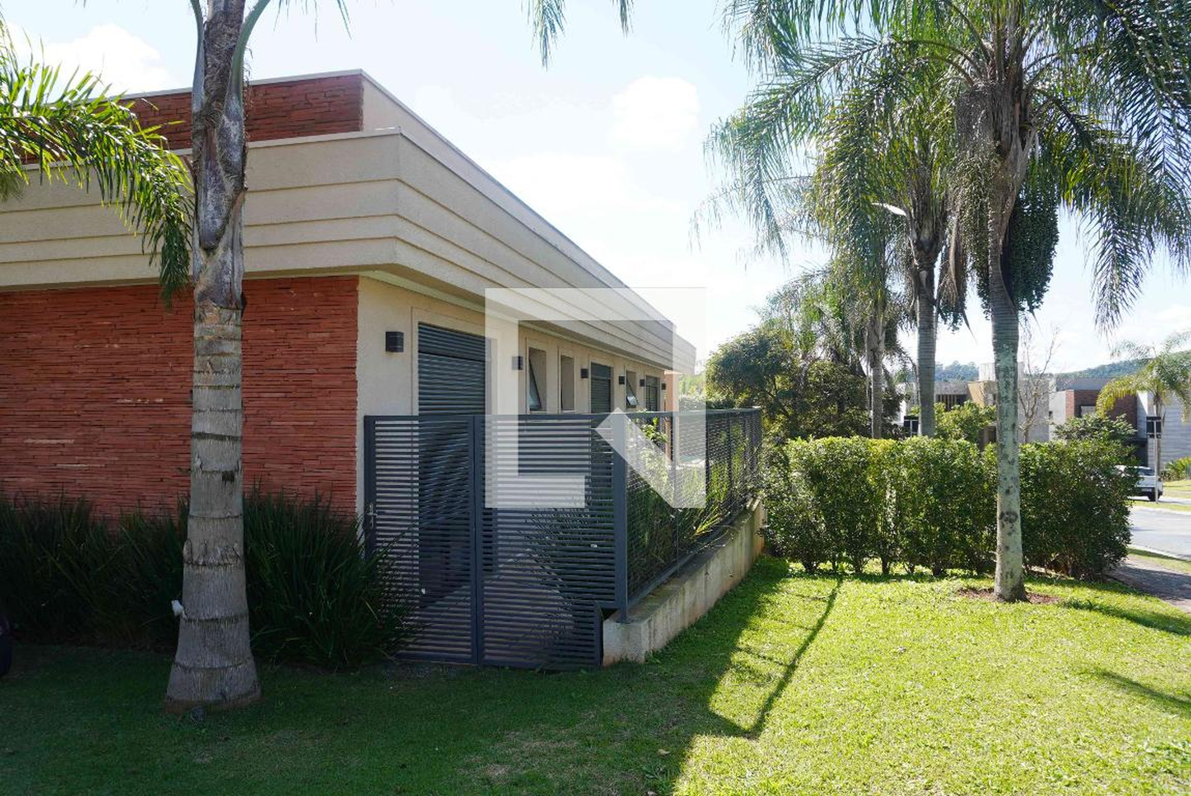 Fachada Condomínio em Alameda do Bosque, 8