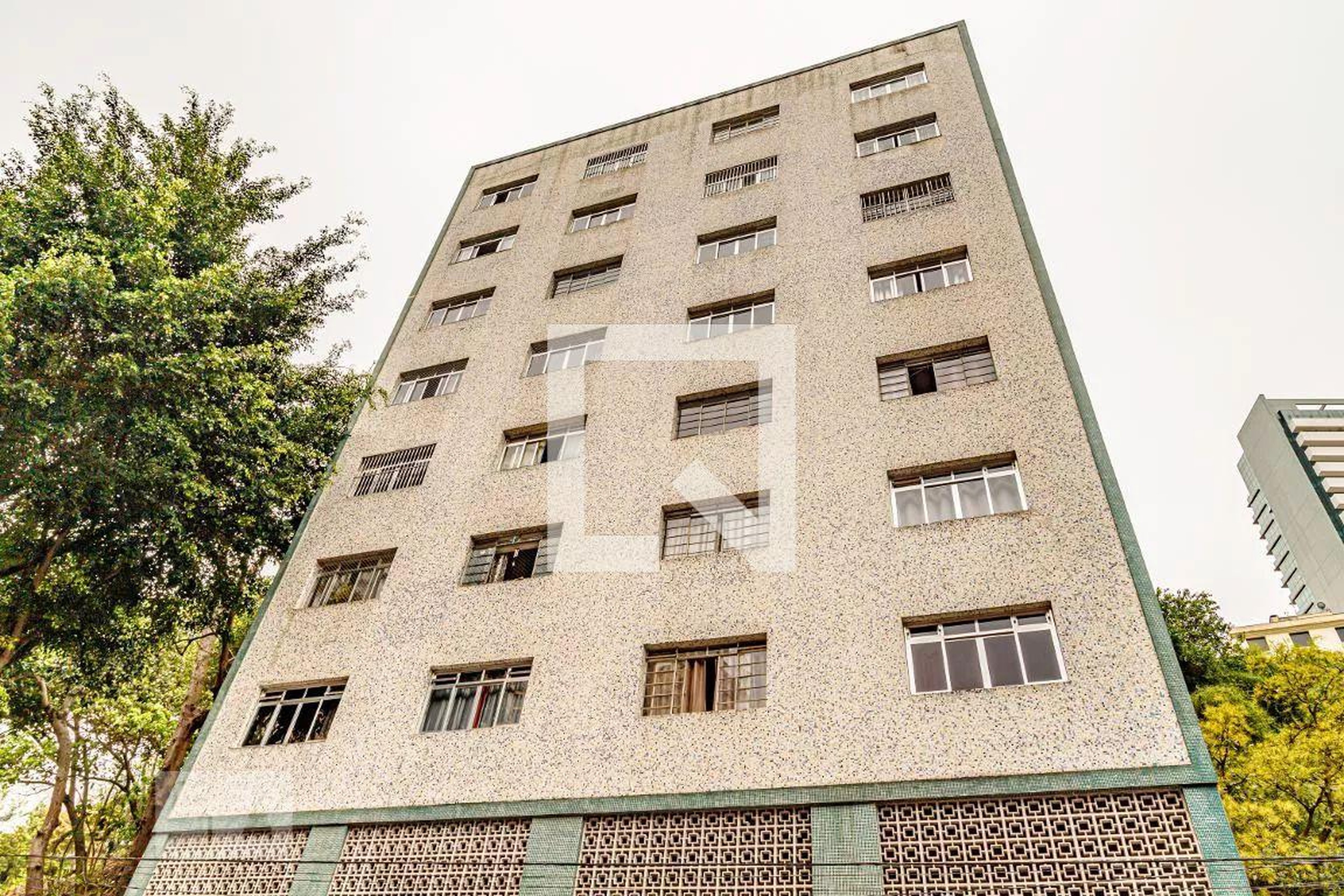 Fachada Condomínio em Rua Anecy Rocha, 491