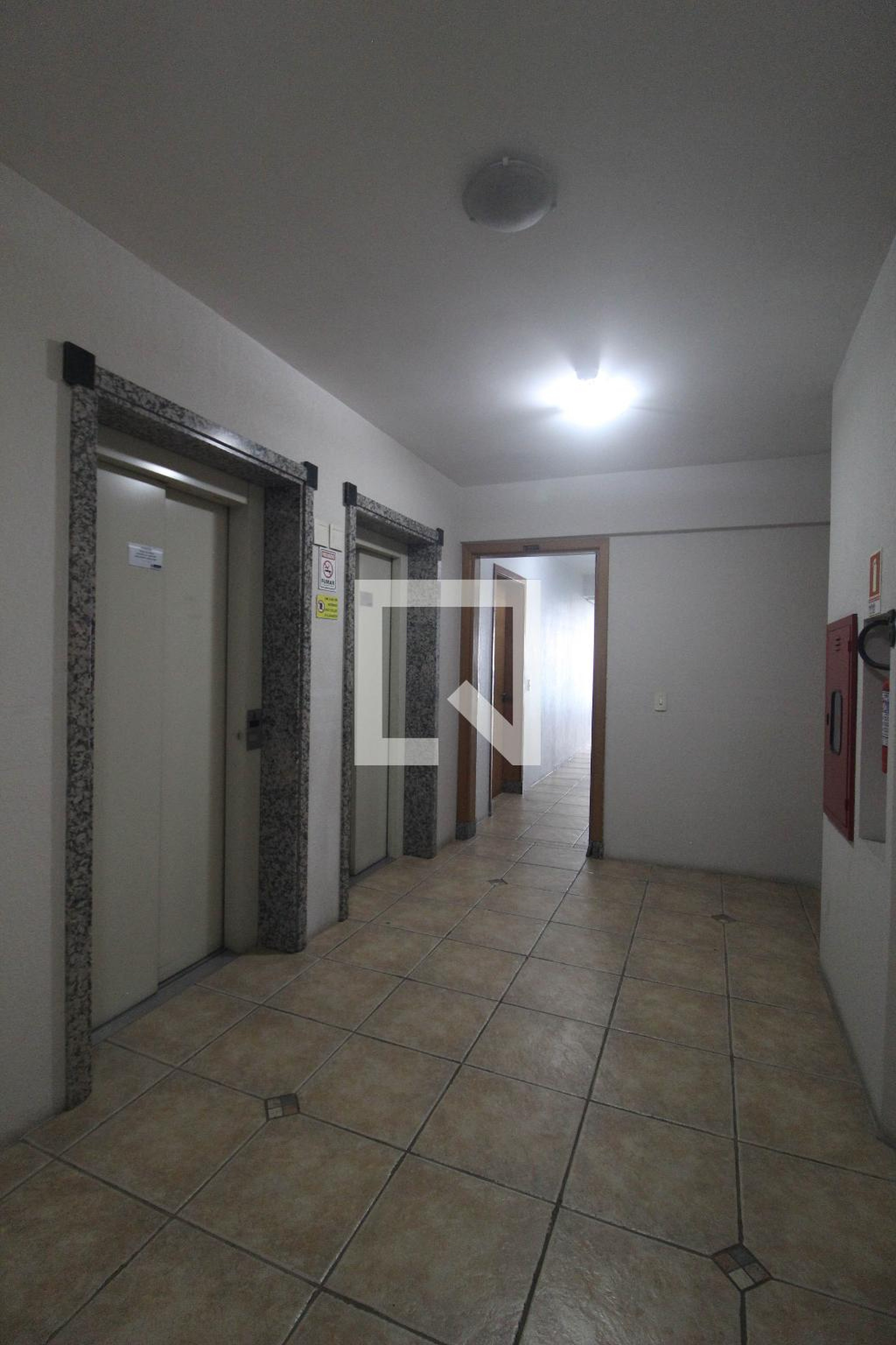hall - Costa do Guaíba
