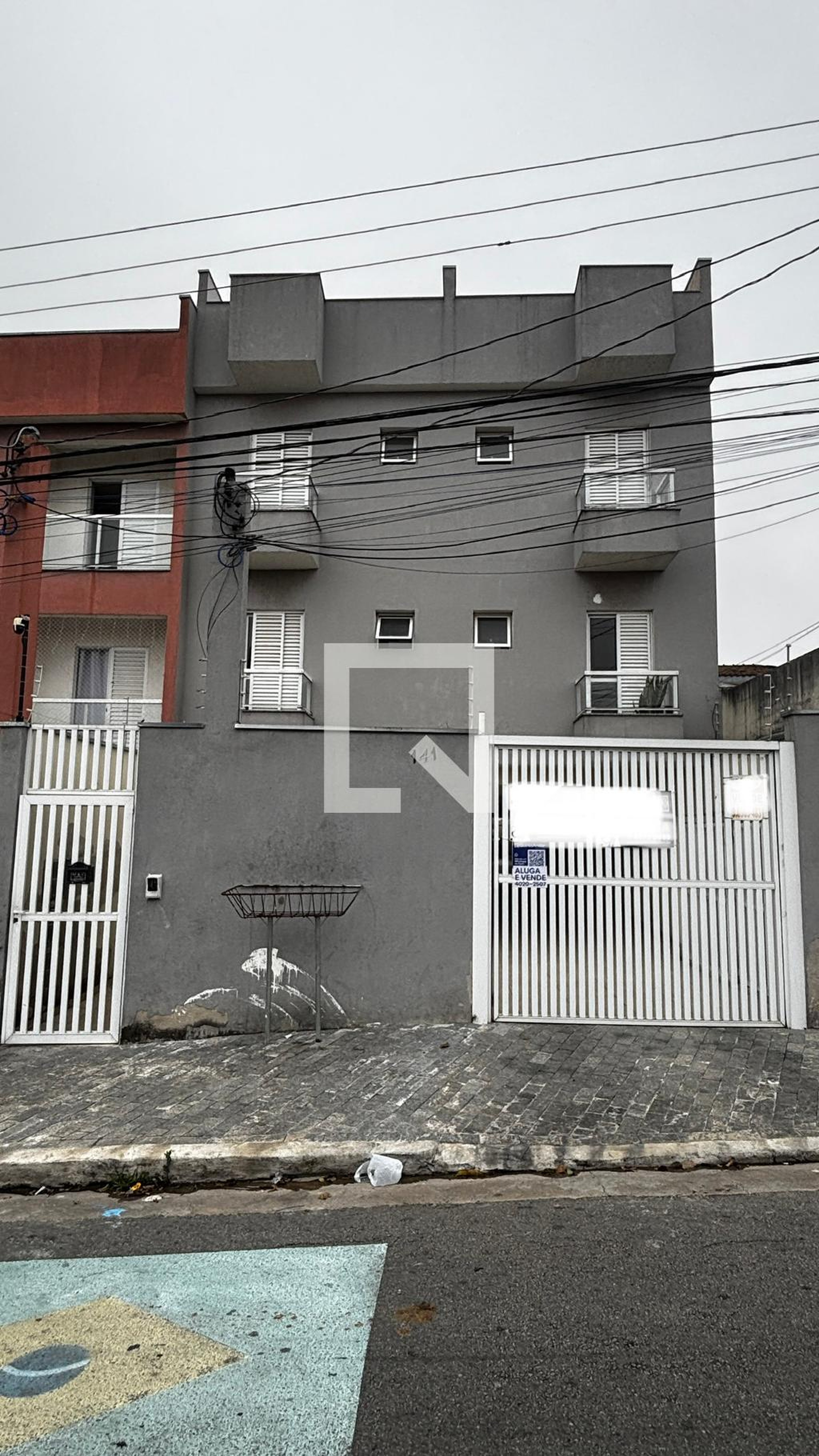 Fachada Condomínio em Rua Antônio Barreiros, 141
