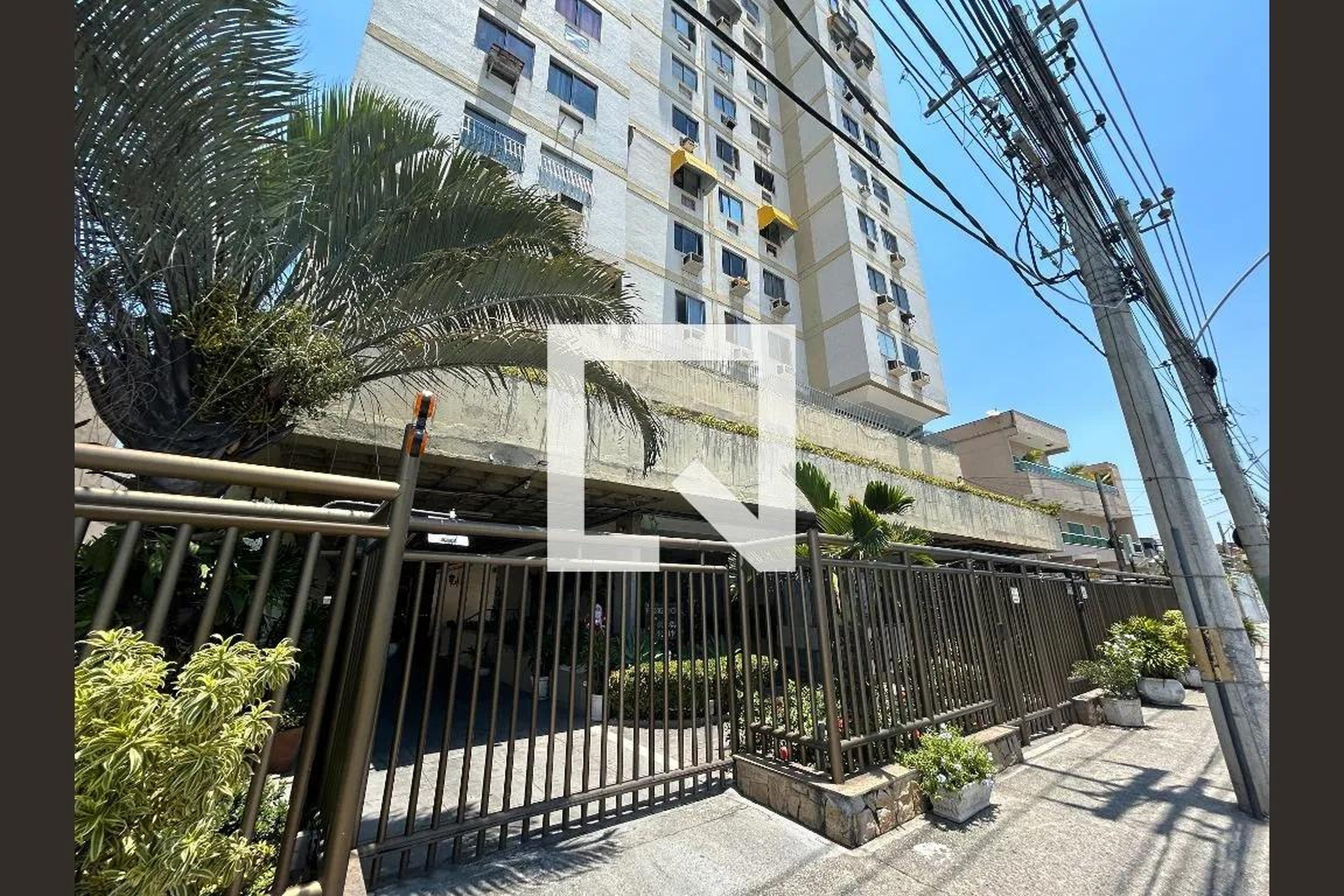Fachada Condomínio Parque Residencial Solaris