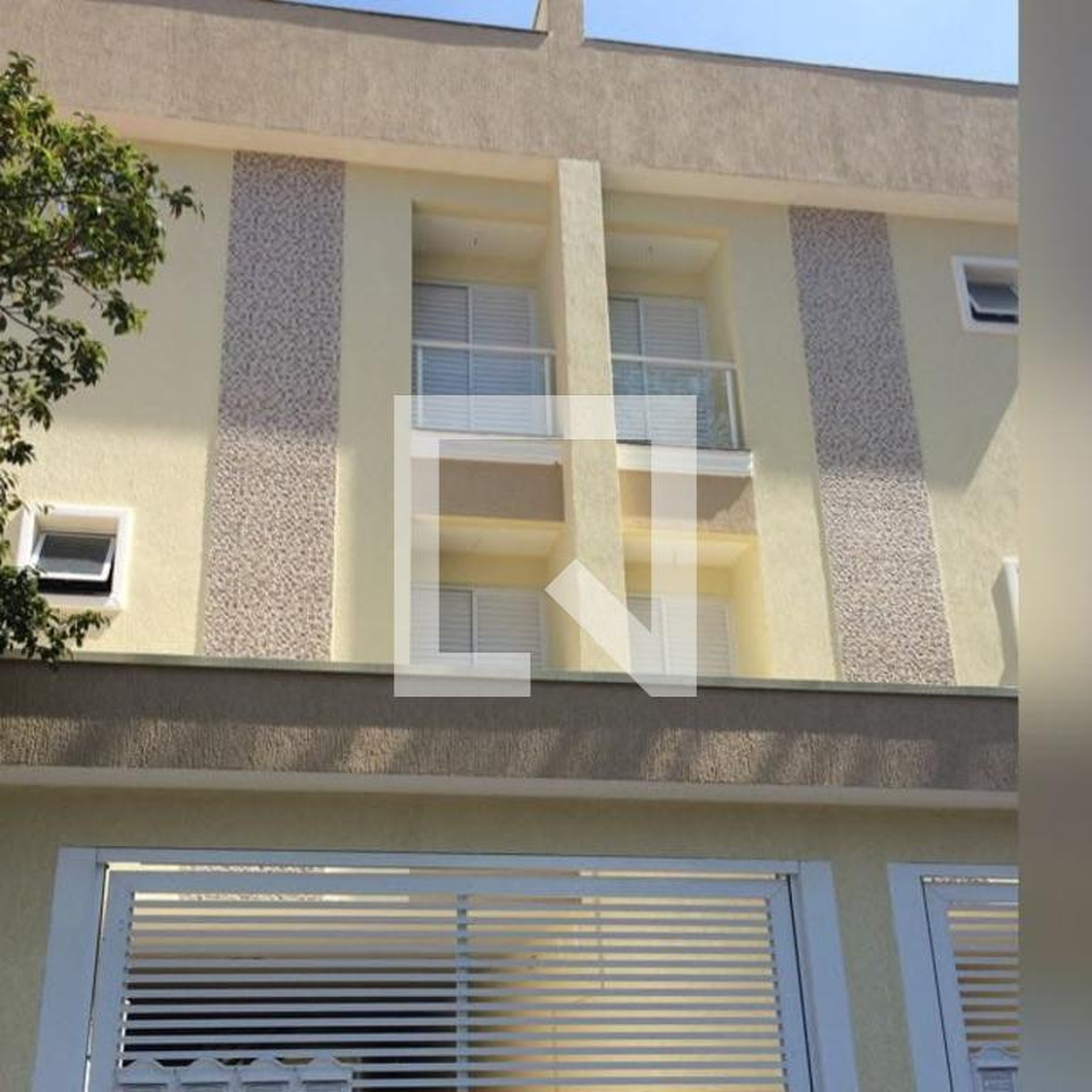Fachada Condomínio em Rua Balaclava, 1088