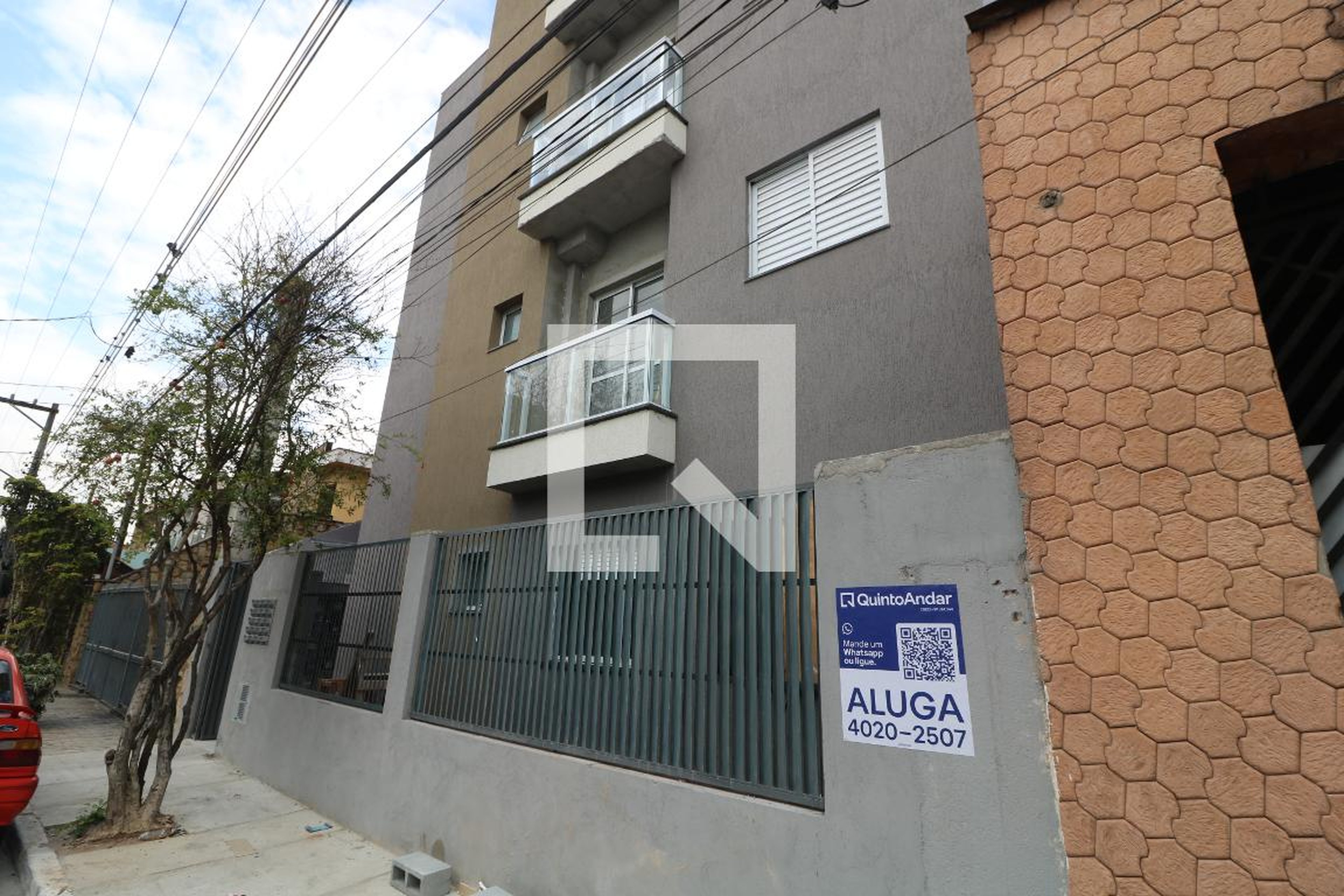 Fachada do Prédio Condomínio em Rua Tamuanas, 118