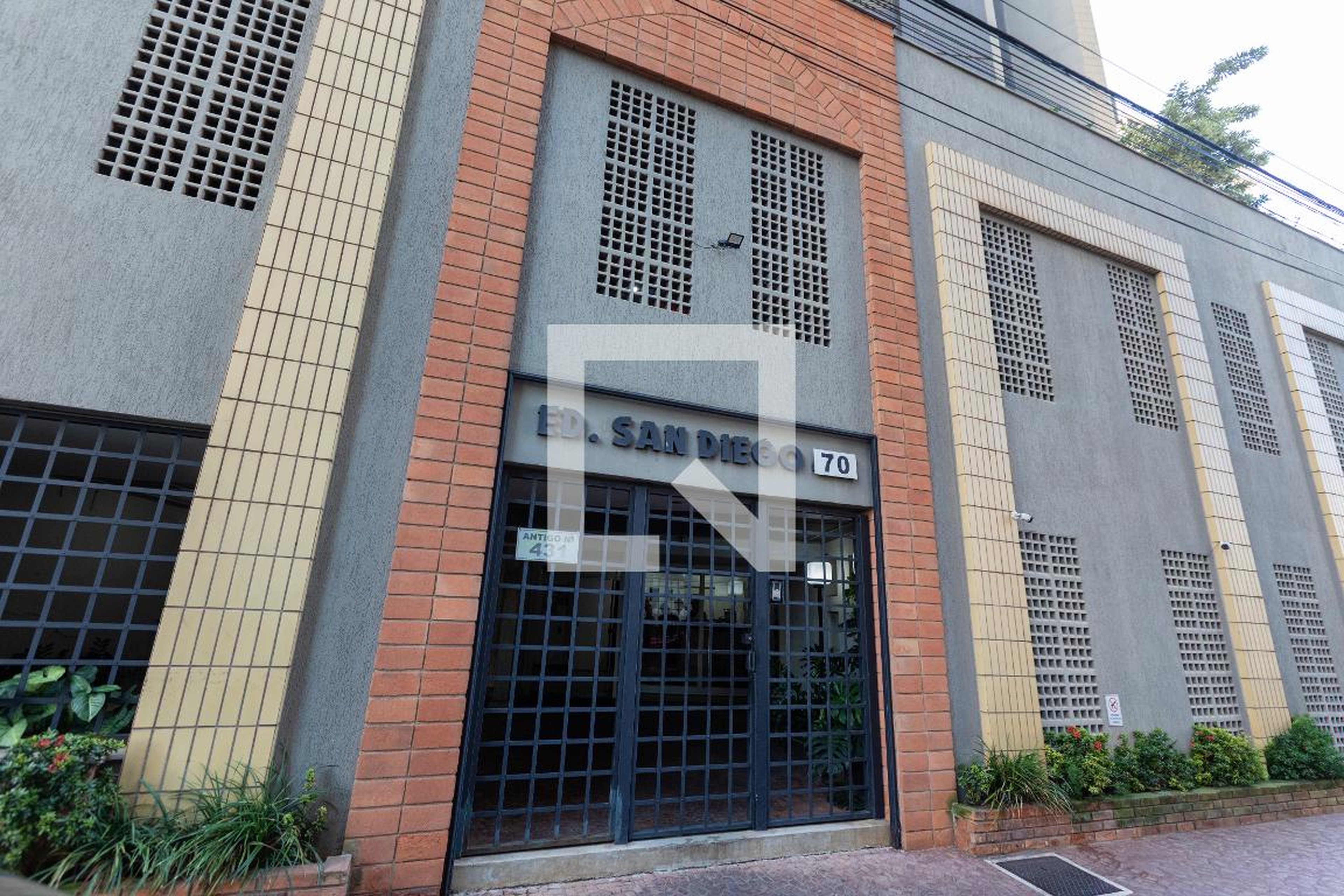 Fachada do Prédio Condomínio Eedifício San Diego