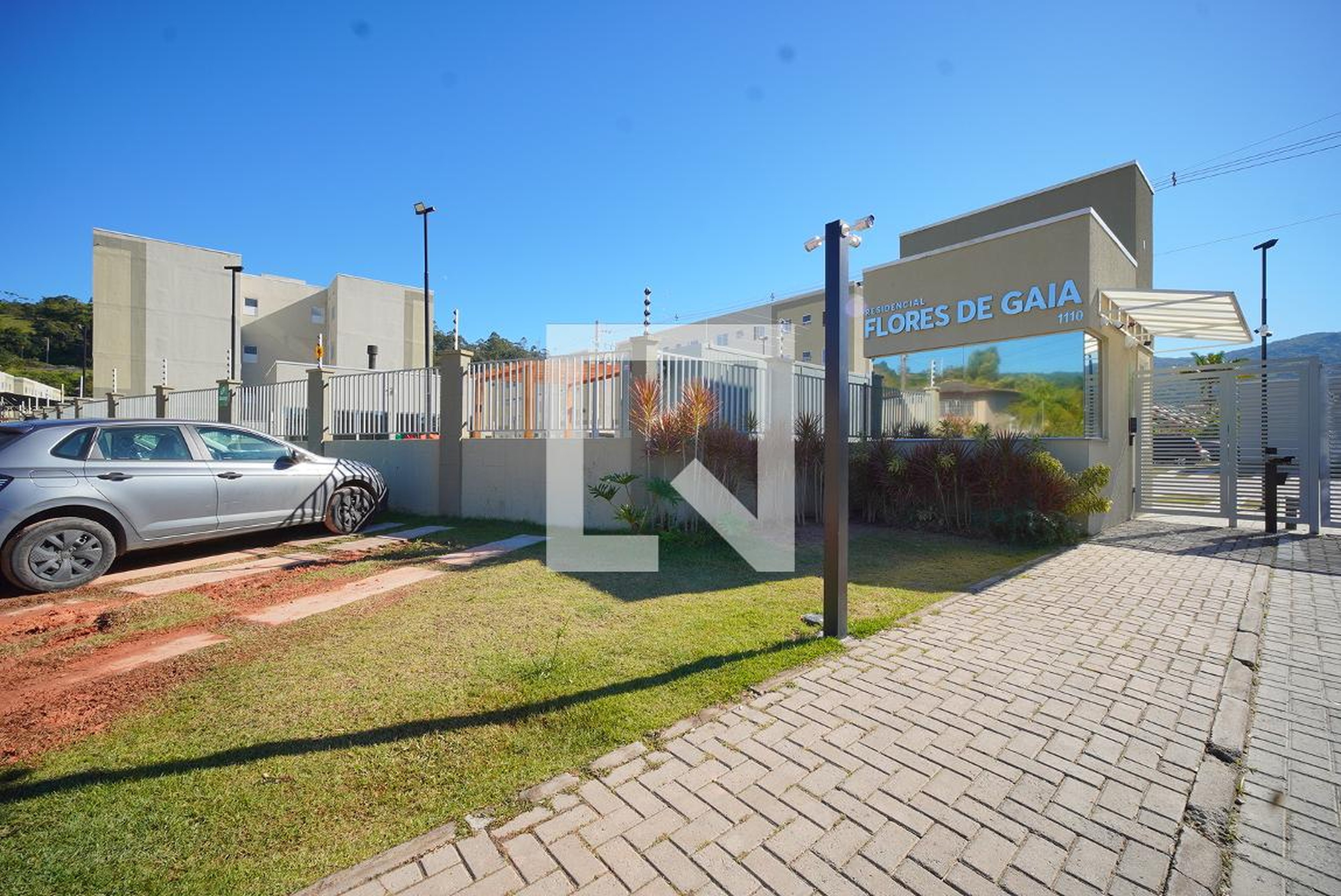 Fachada Condomínio em Rua Marino Jorge dos Santos, 1110