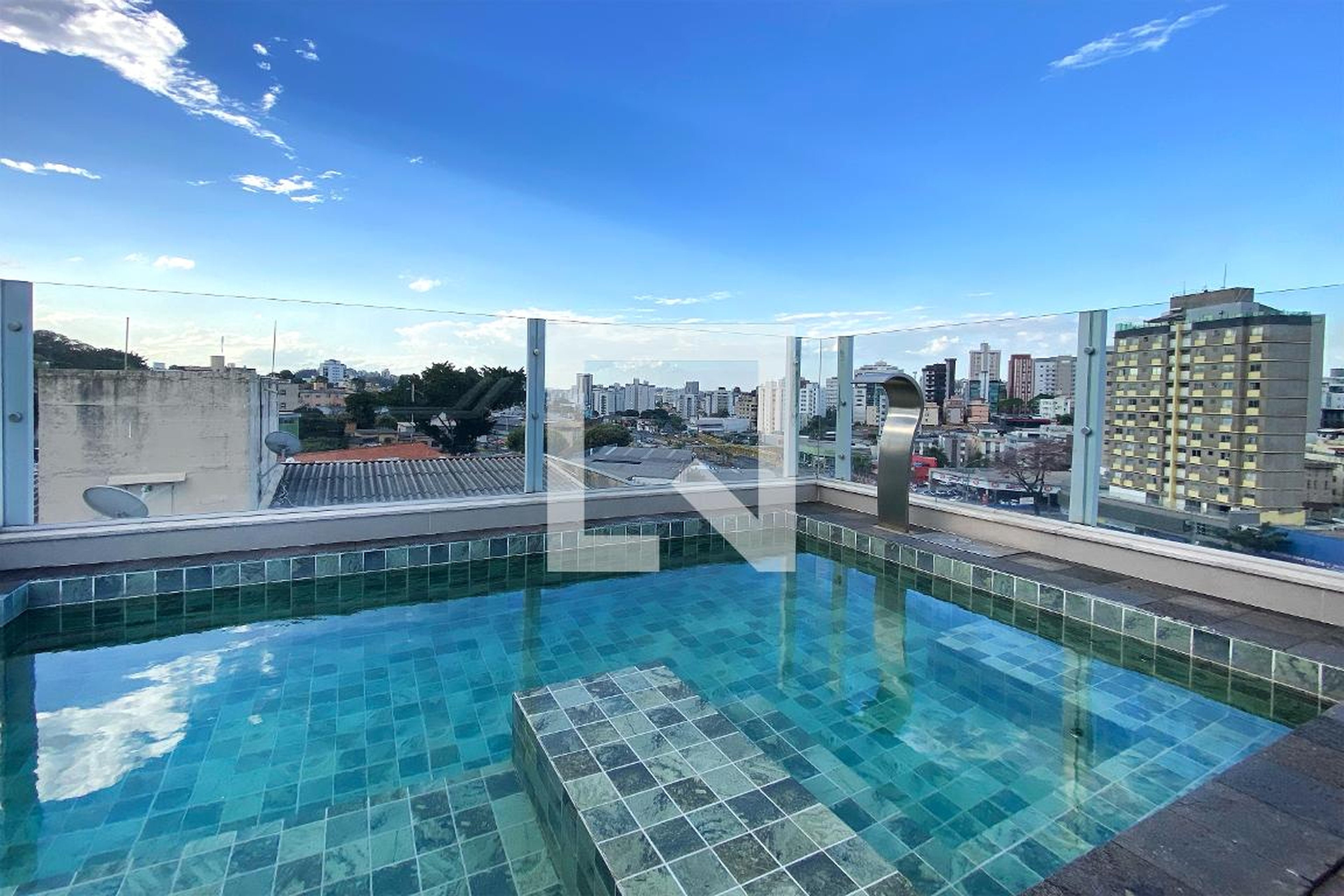 Piscina - Edifício Divina de Carvalho