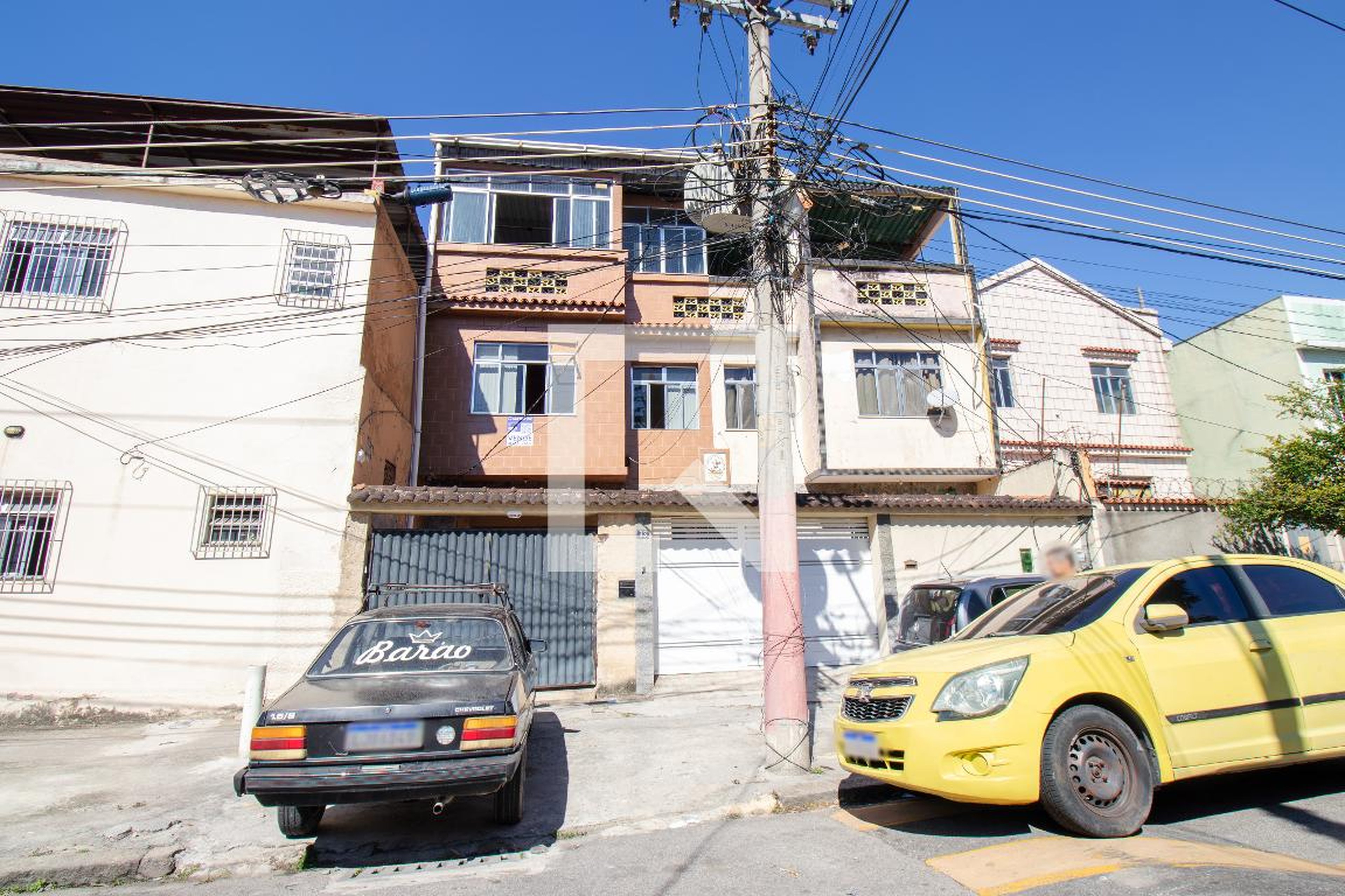 Fachada Condomínio em Rua Senador Mourão Vieira, 33