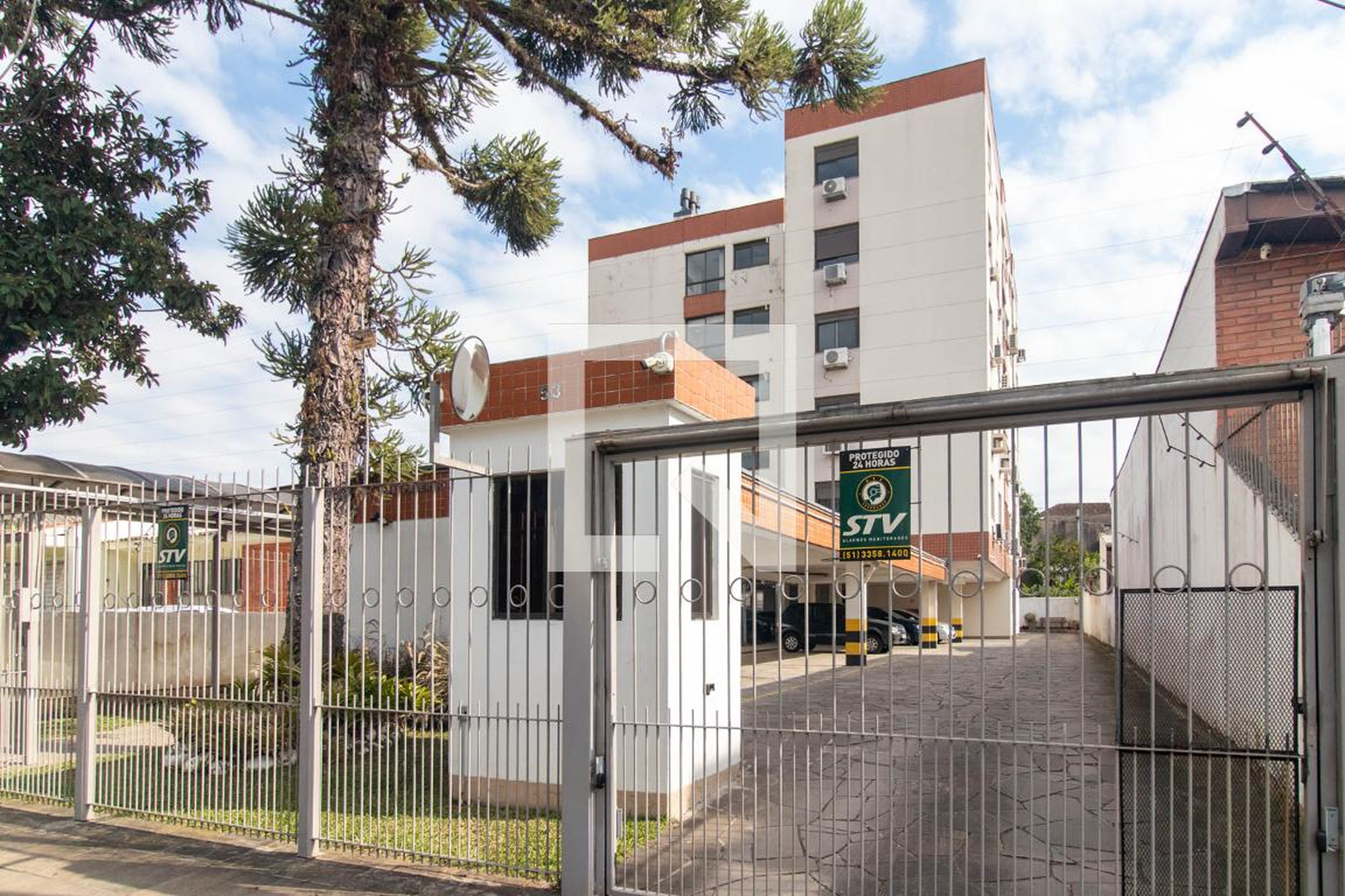 Fachada Condomínio em Rua Doutor Marcos Stifelman, 43