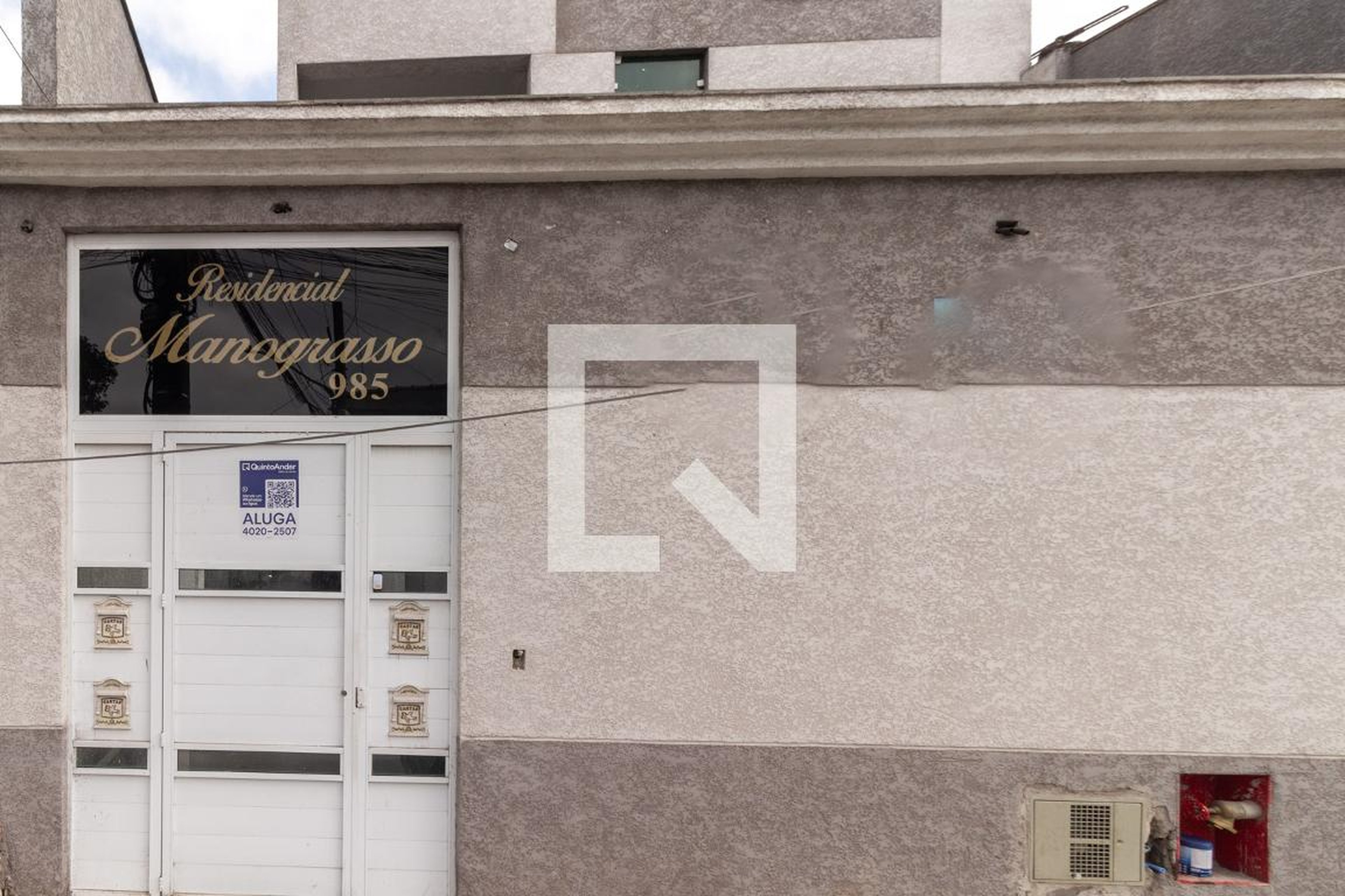 Fachada Condomínio em Rua Ernesto Manograsso, 985