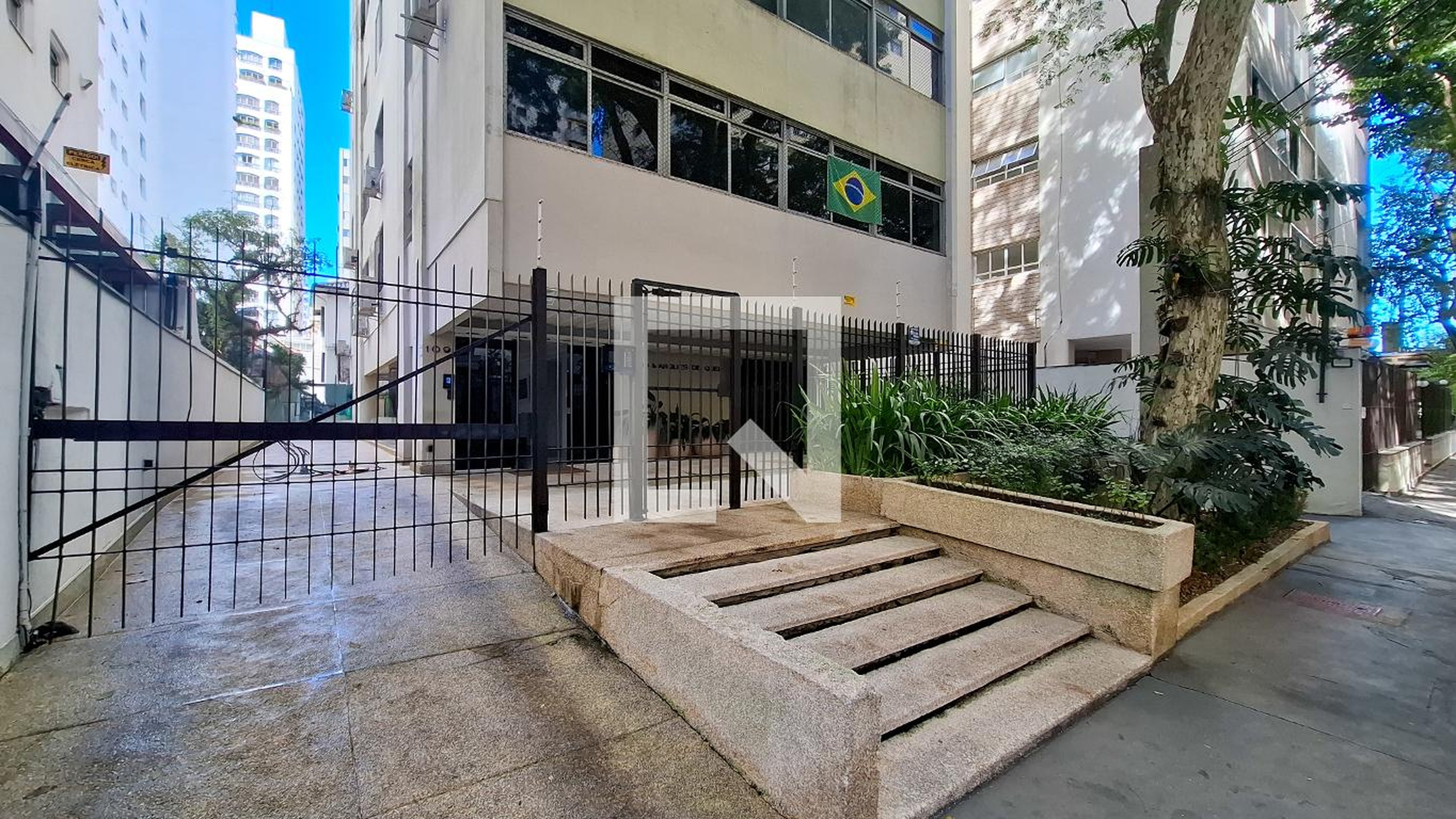 Fachada do Prédio Condomínio Marques de Queluz