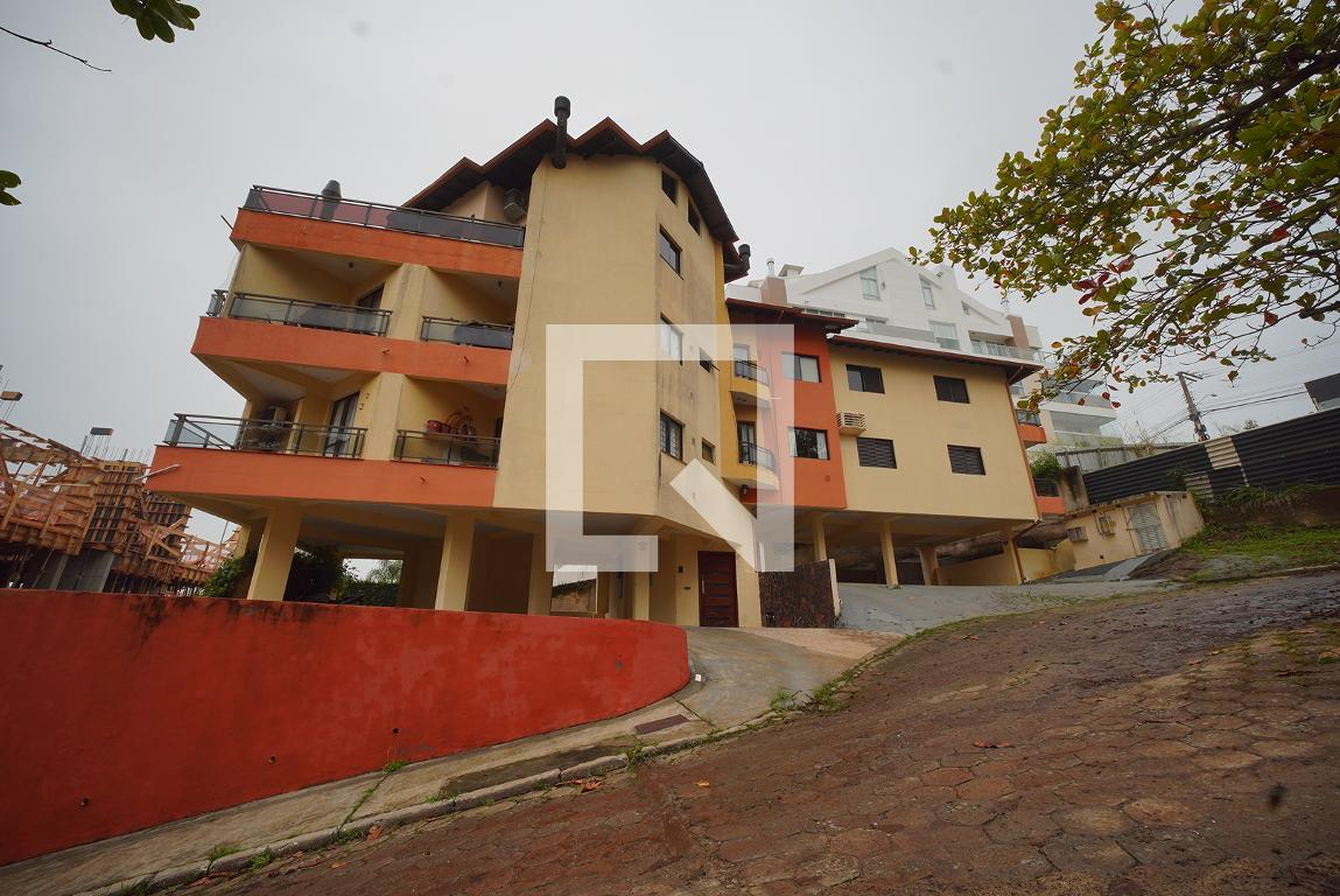 Fachada Residencial Colina