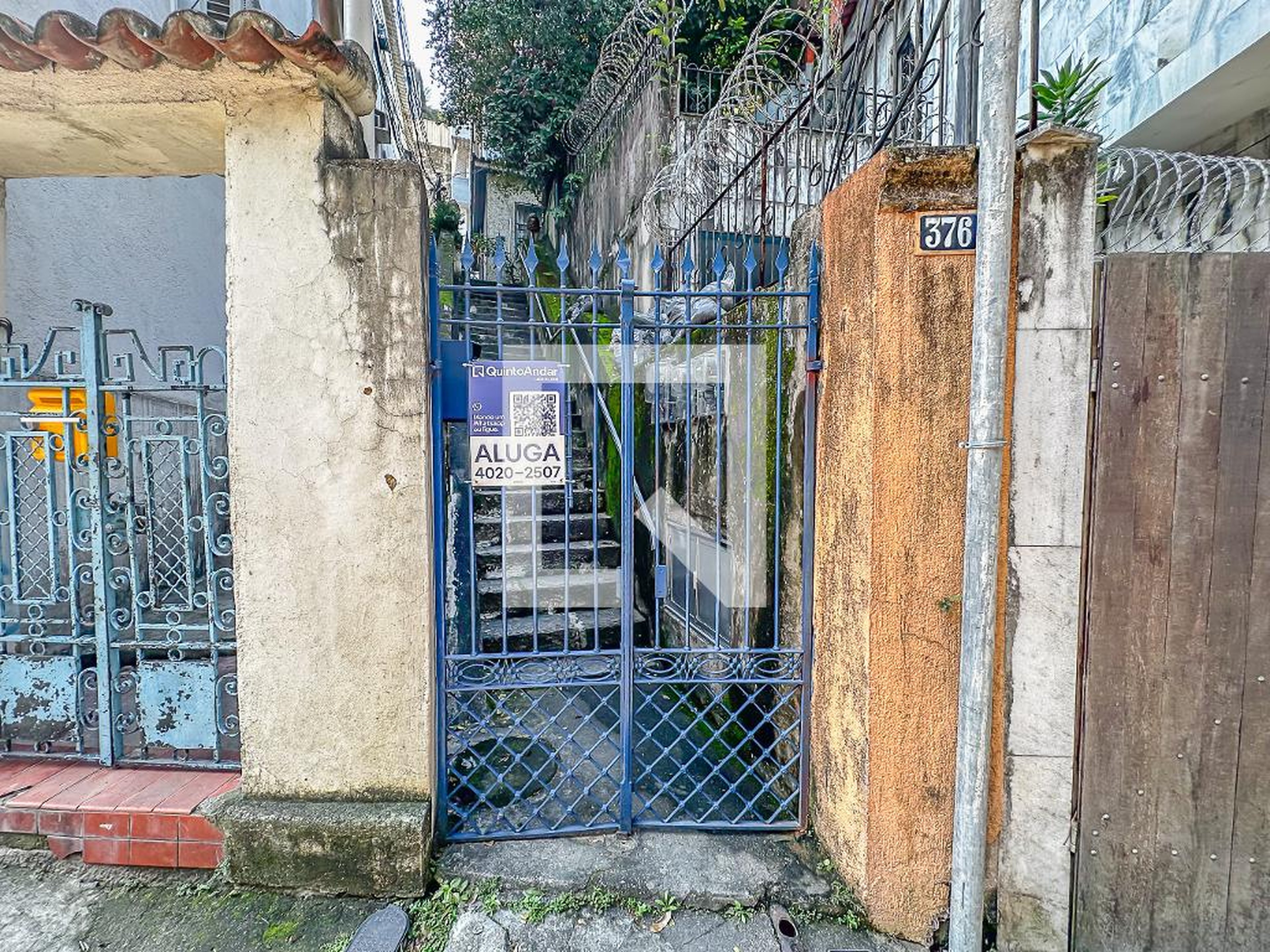 Fachada Condomínio em Rua Mundo Novo, 376