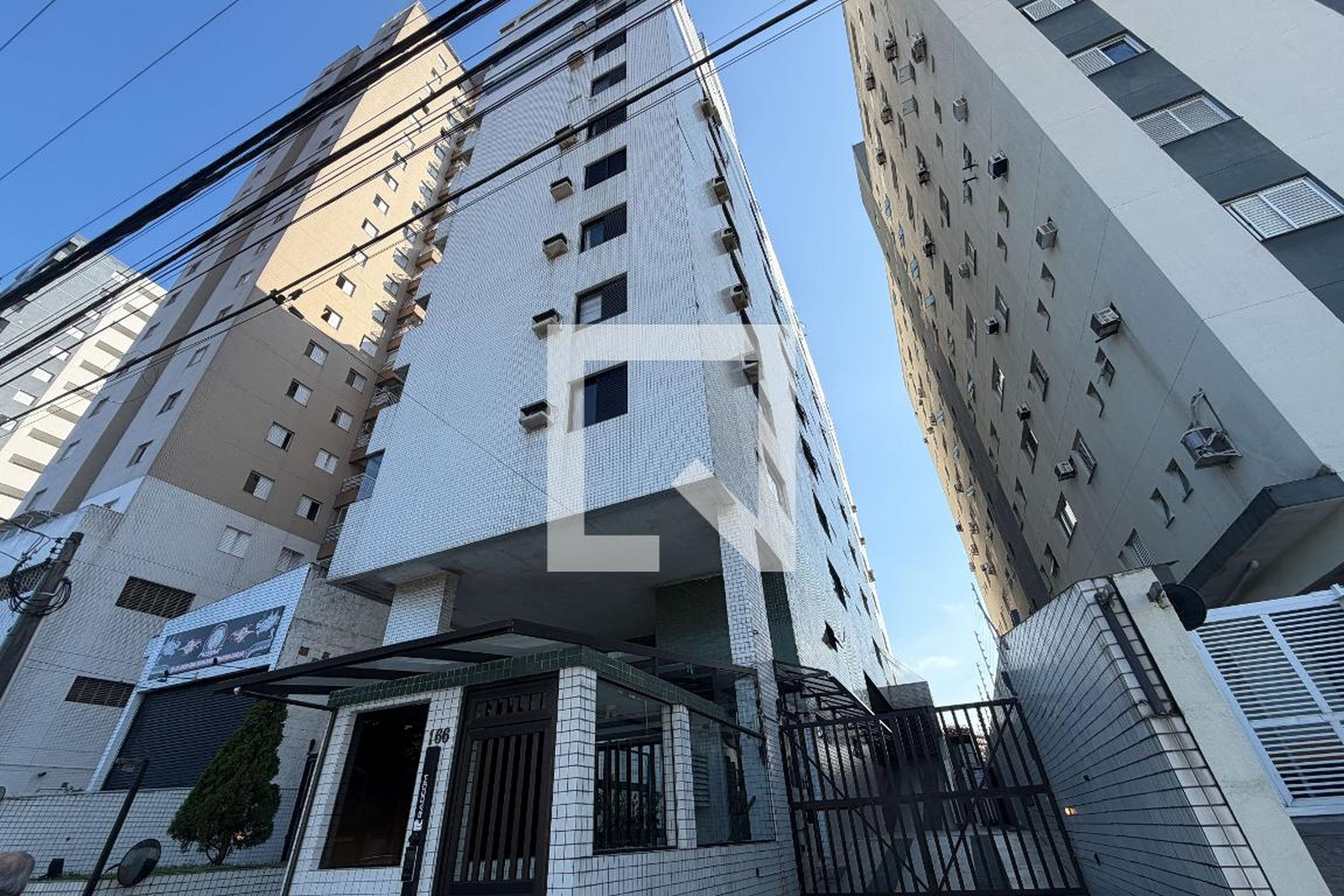 Fachada Condomínio Ed. Dumont Ville