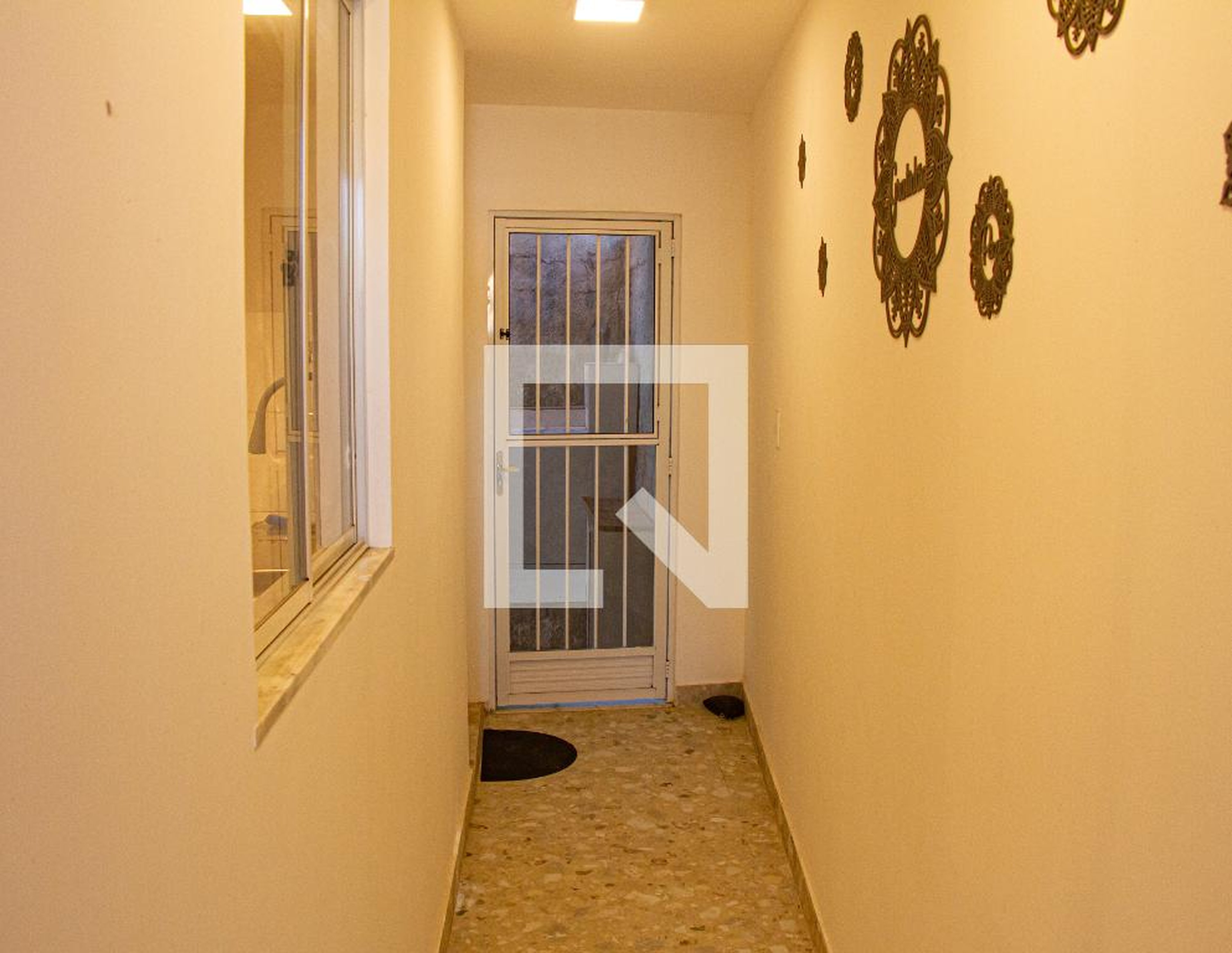 Fachada Condomínio em Estrada da Pedra, 8855
