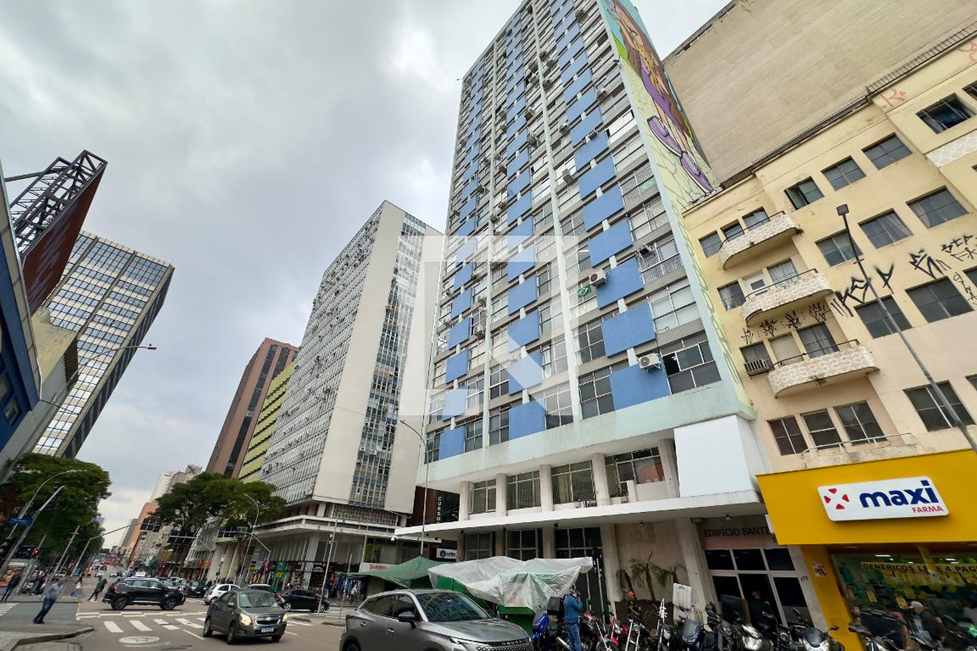 Fachada Condomínio em Avenida Marechal Floriano Peixoto, 170