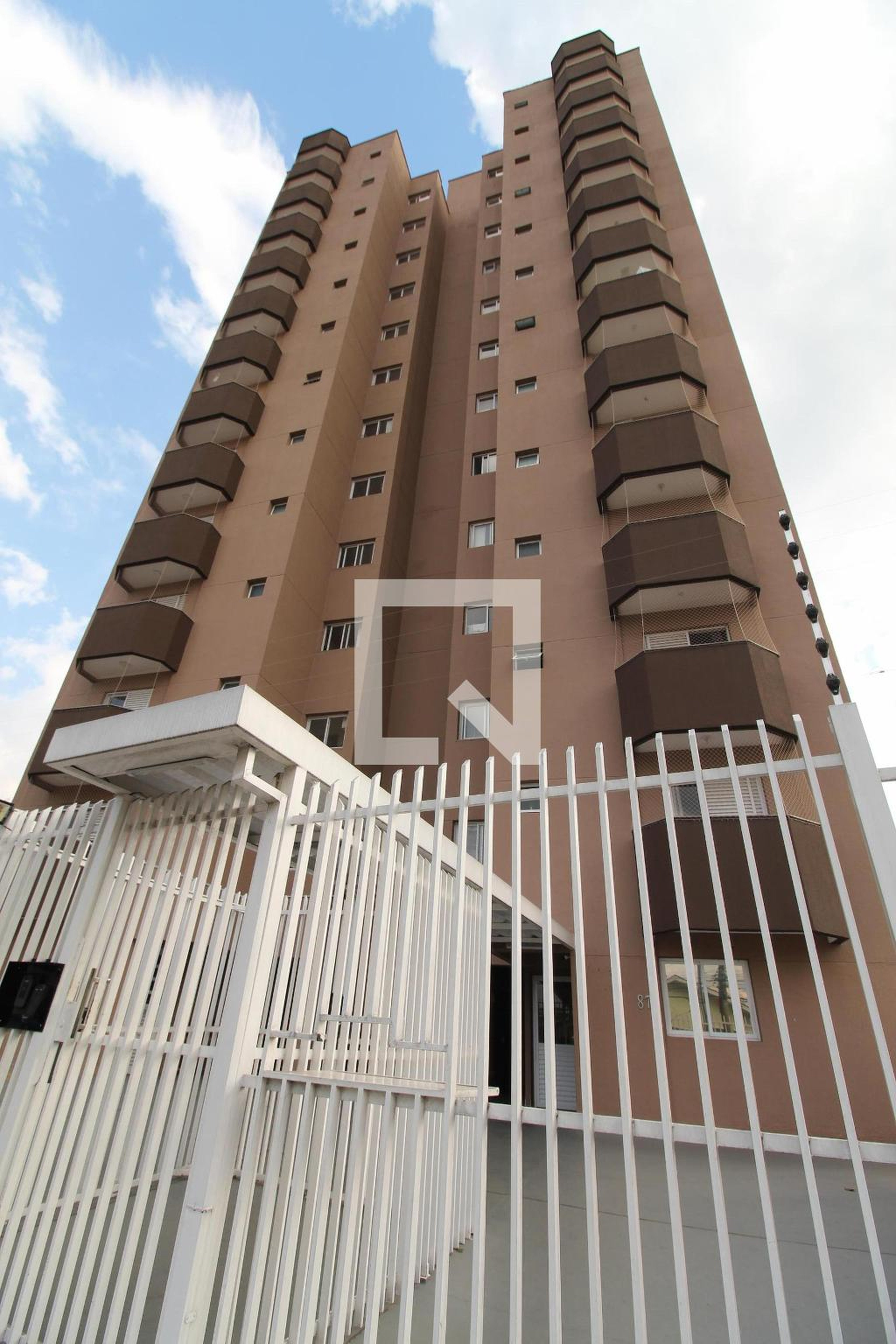 Fachada do Prédio Edifício Village Marie