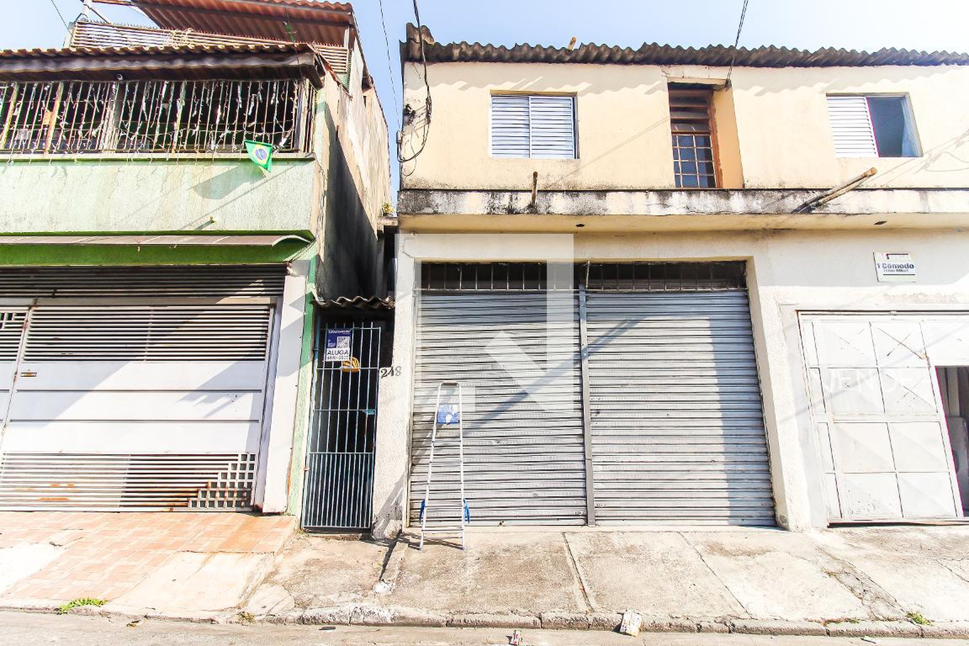 Fachada Condomínio em Rua Árvore do Dragão, 248