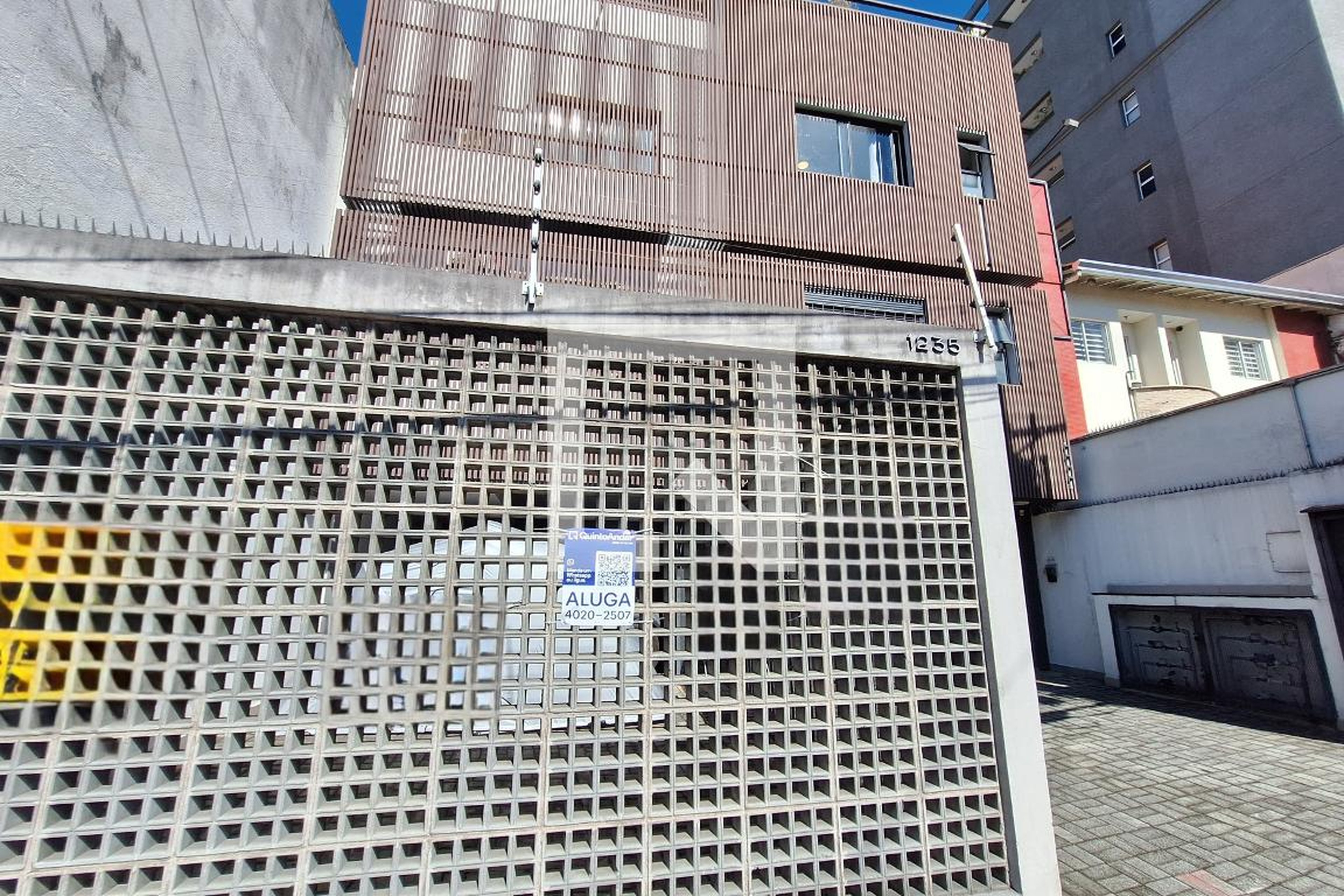 Fachada Condomínio em Rua das Monções, 521
