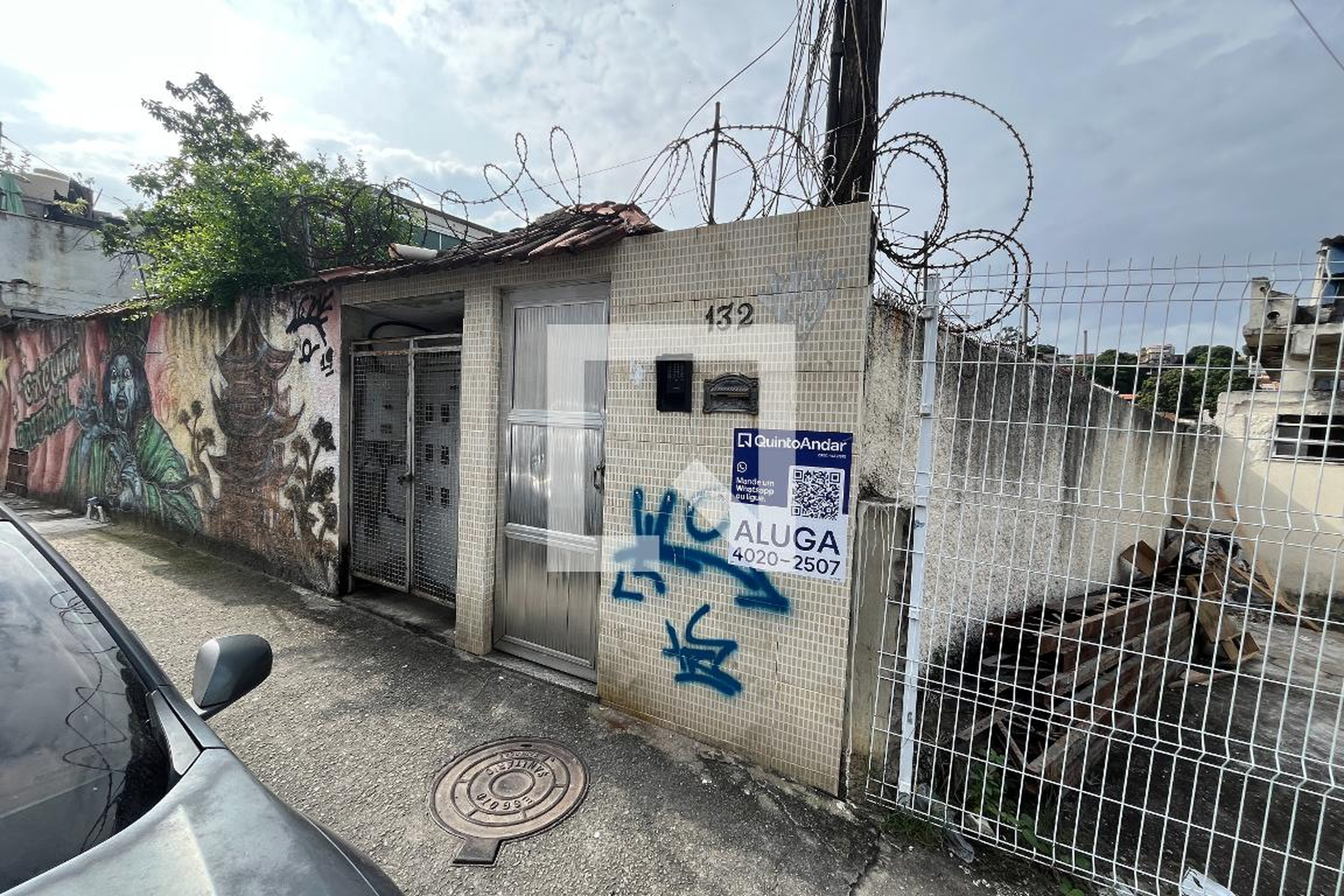 Fachada Condomínio em Rua Inambi, 132