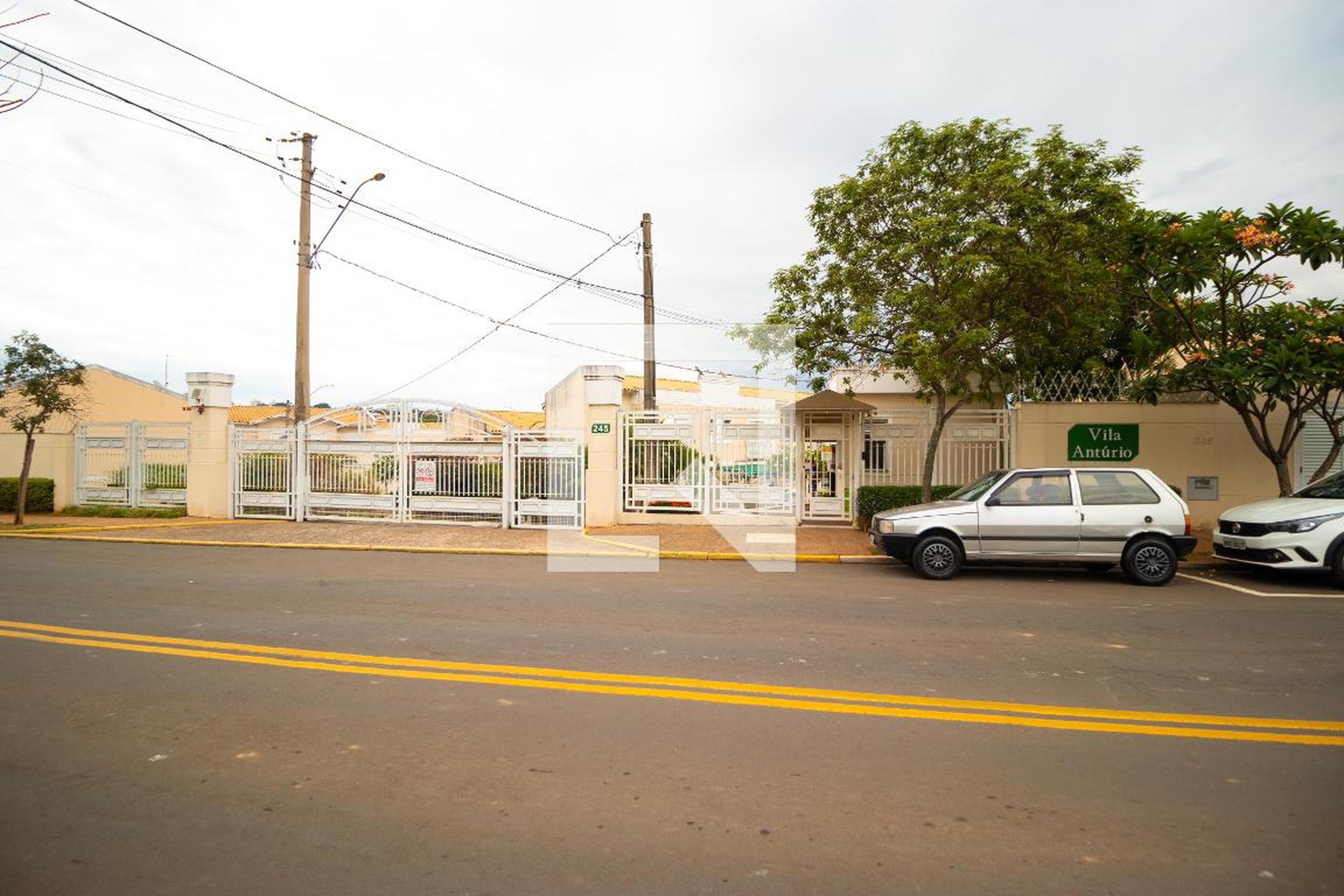 Fachada Condomínio Vila Antúrio